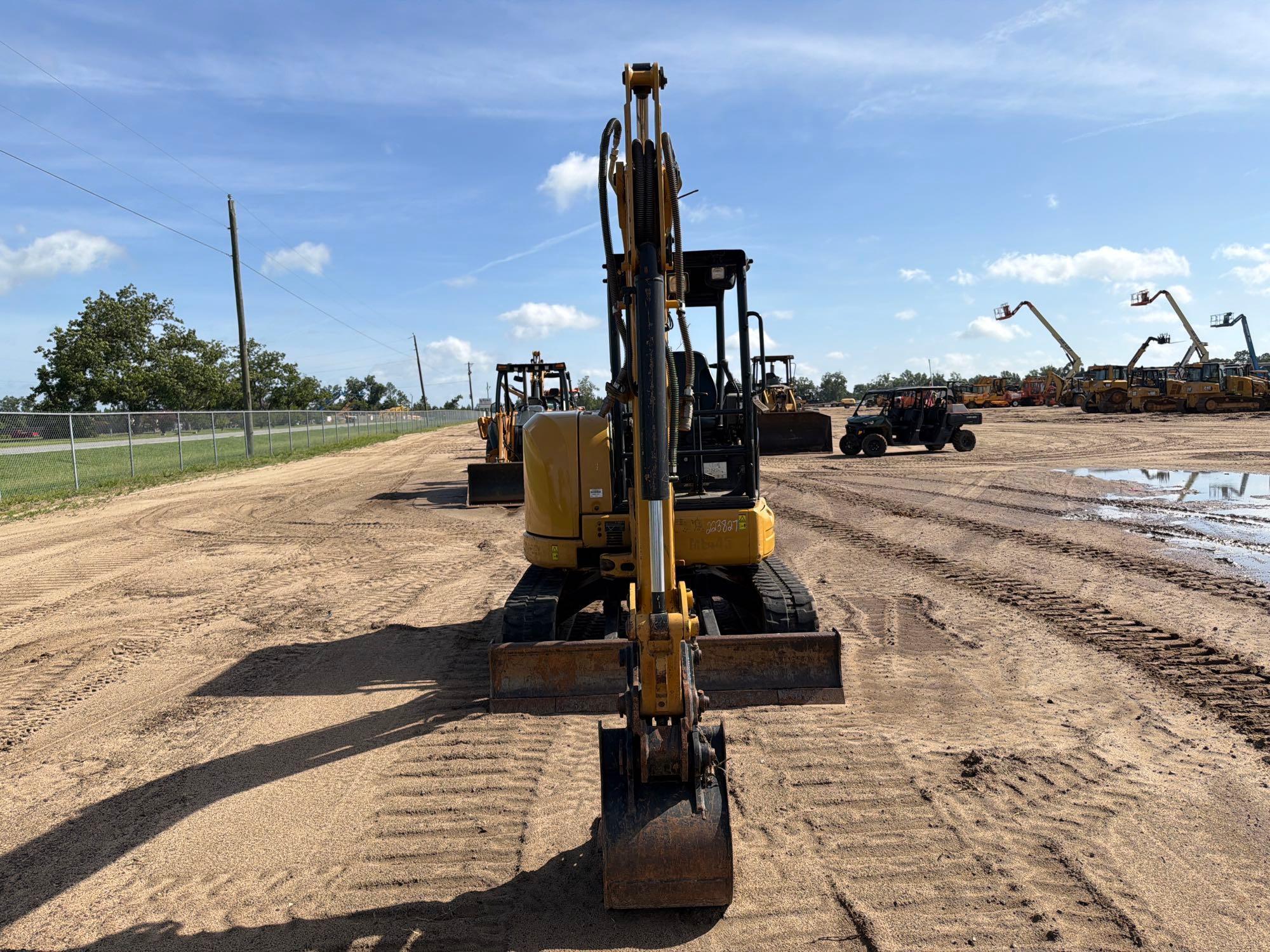 2022 Caterpillar 303.5E2CR