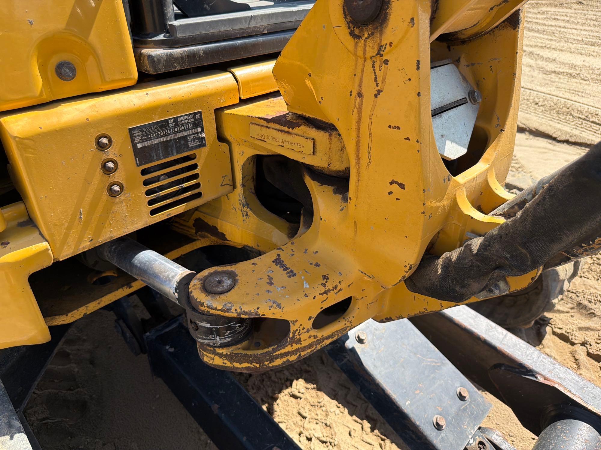 2019 Caterpillar 303.5E2CR