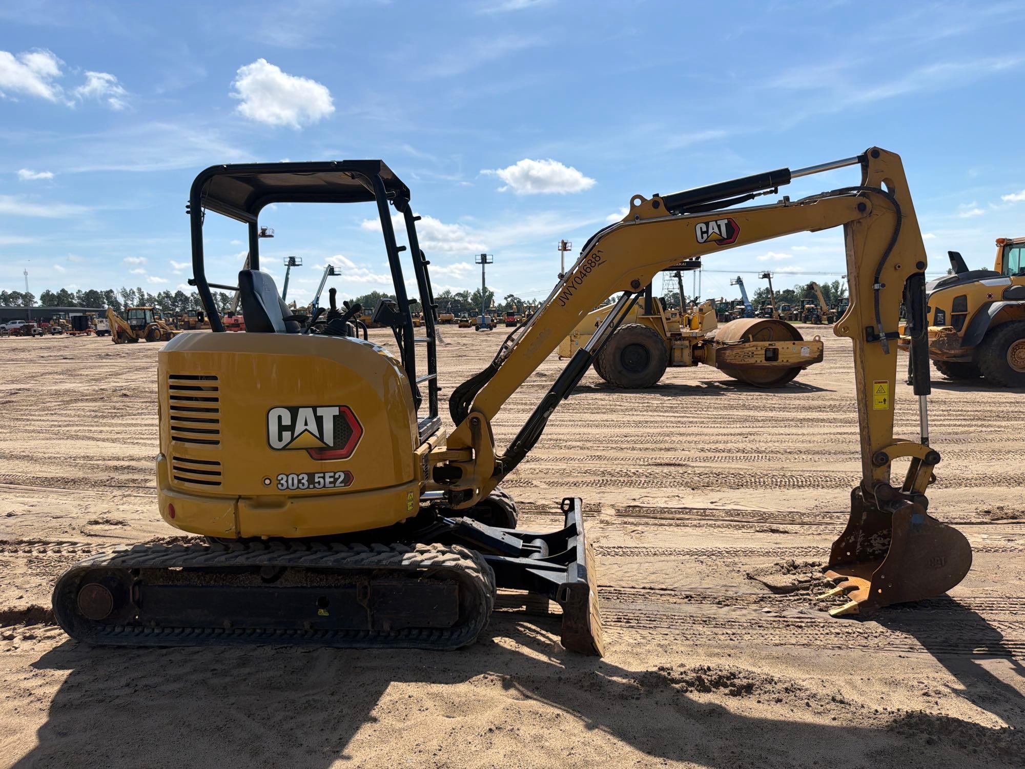 2018 Caterpillar 303.5E2CR