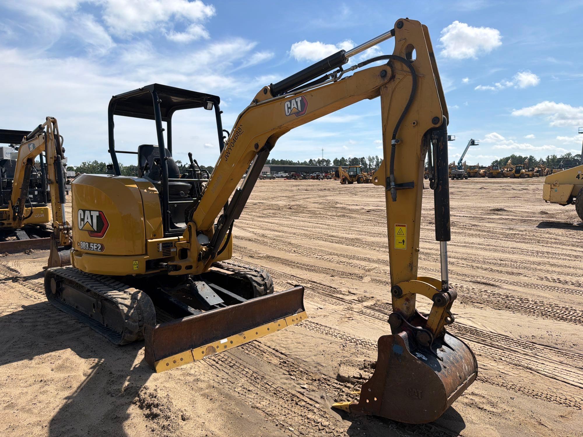 2018 Caterpillar 303.5E2CR