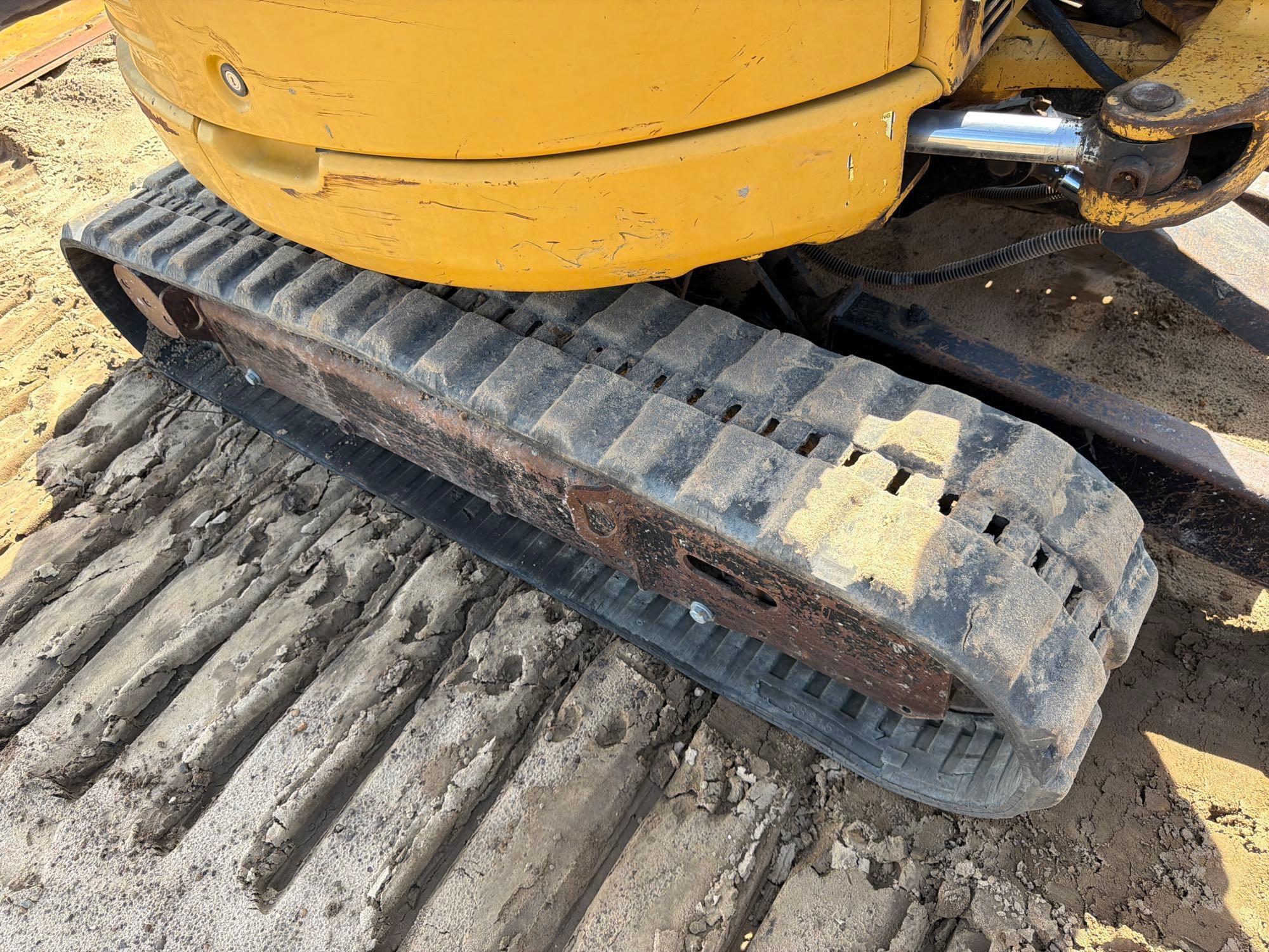 2015 Caterpillar 303