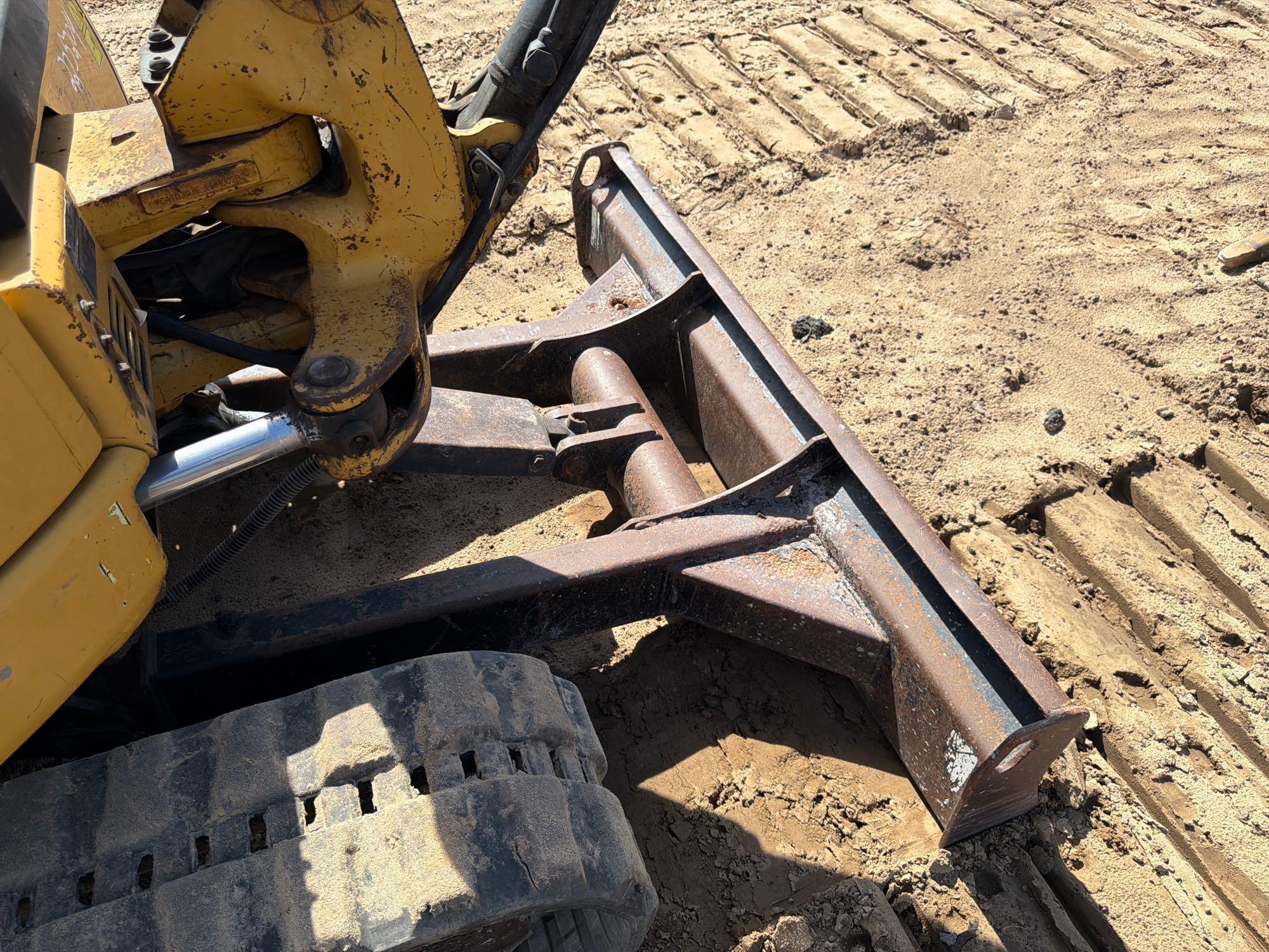 2015 Caterpillar 303