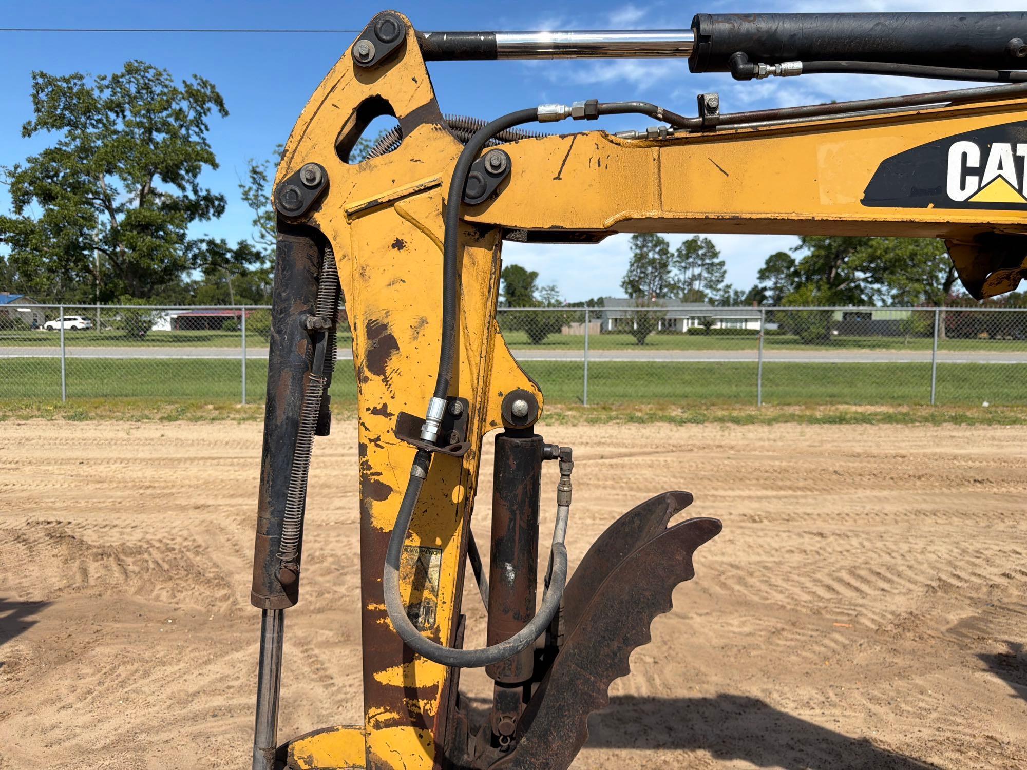 2015 Caterpillar 303