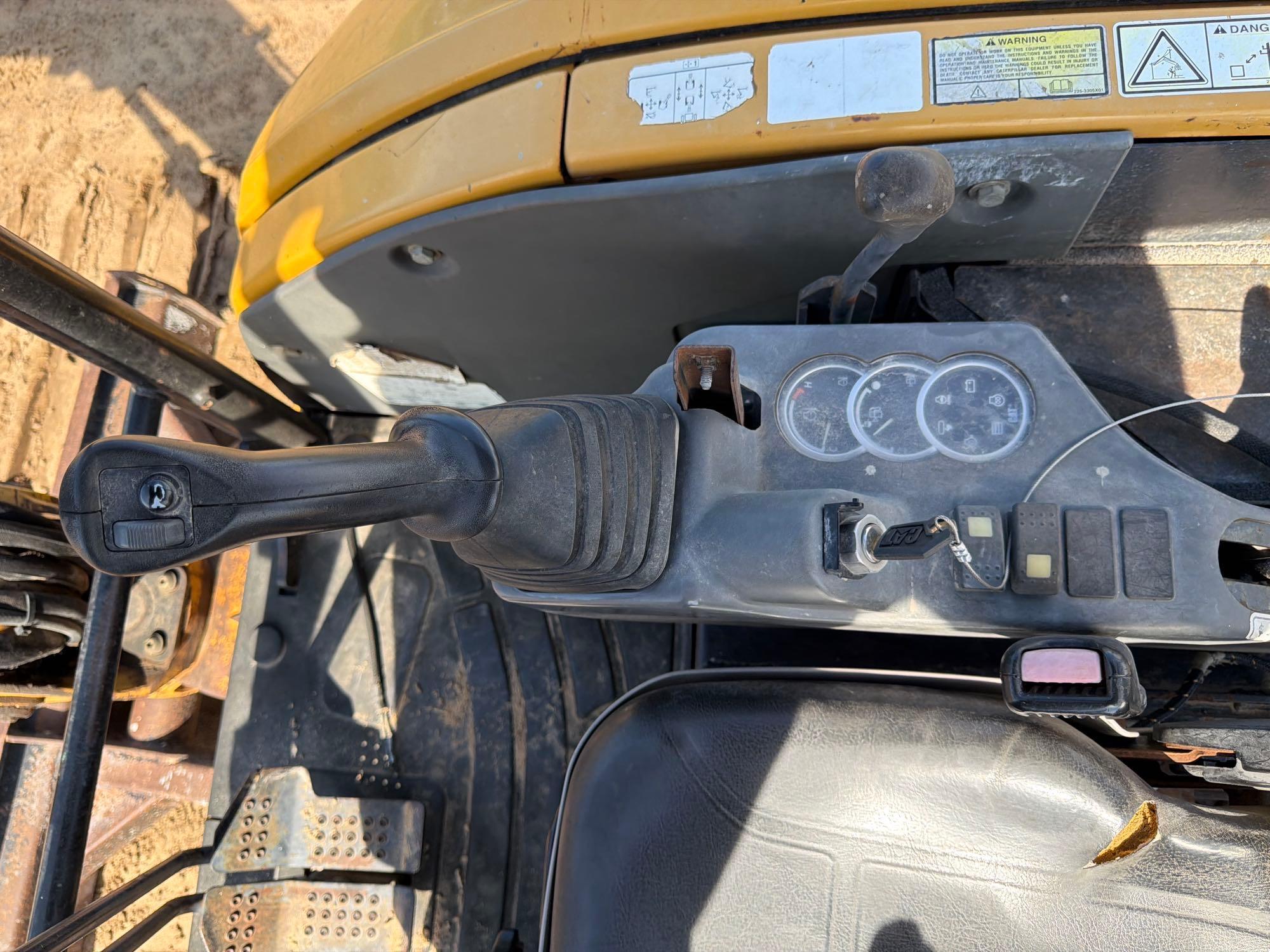 2015 Caterpillar 303