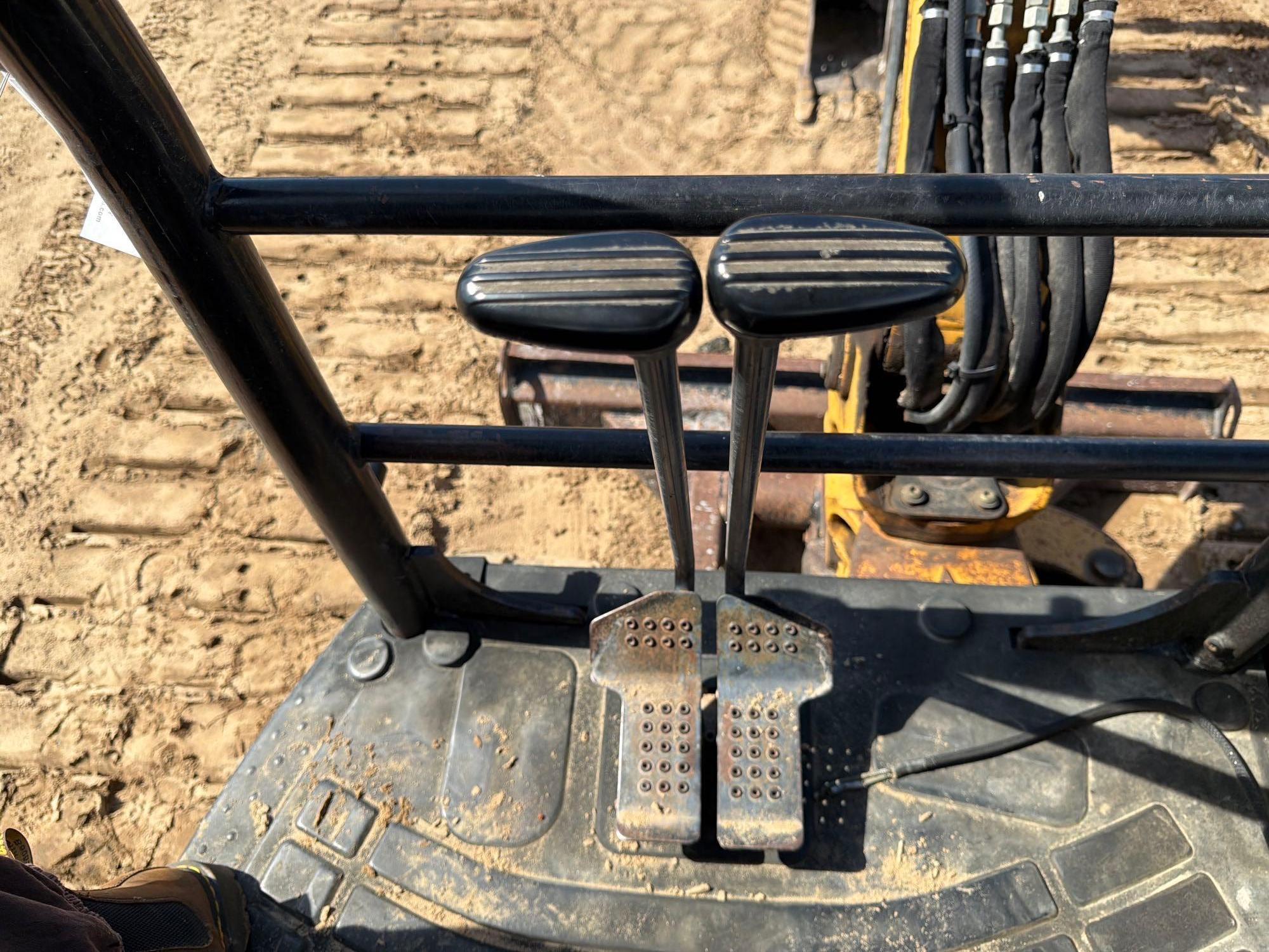 2015 Caterpillar 303
