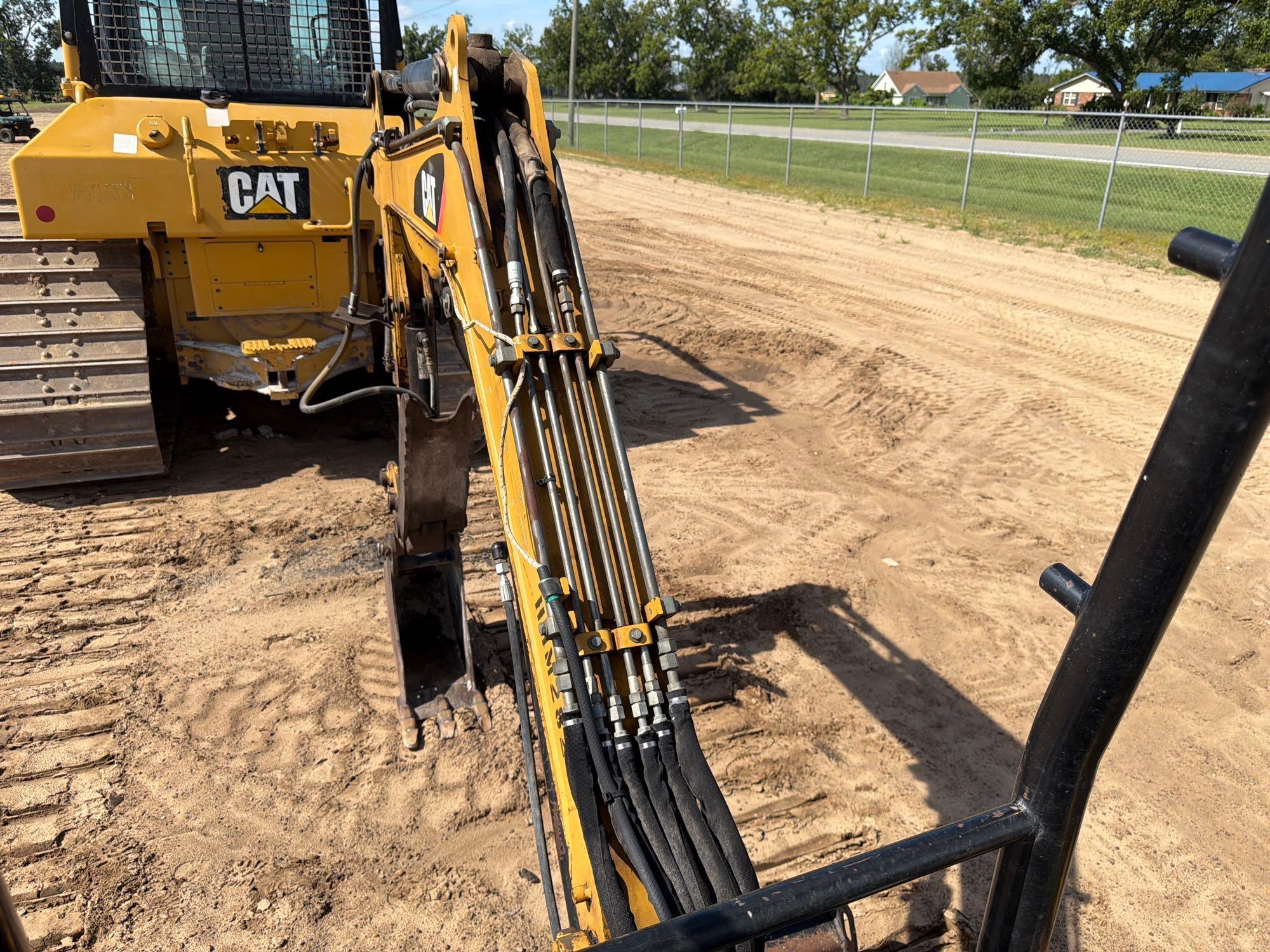 2015 Caterpillar 303
