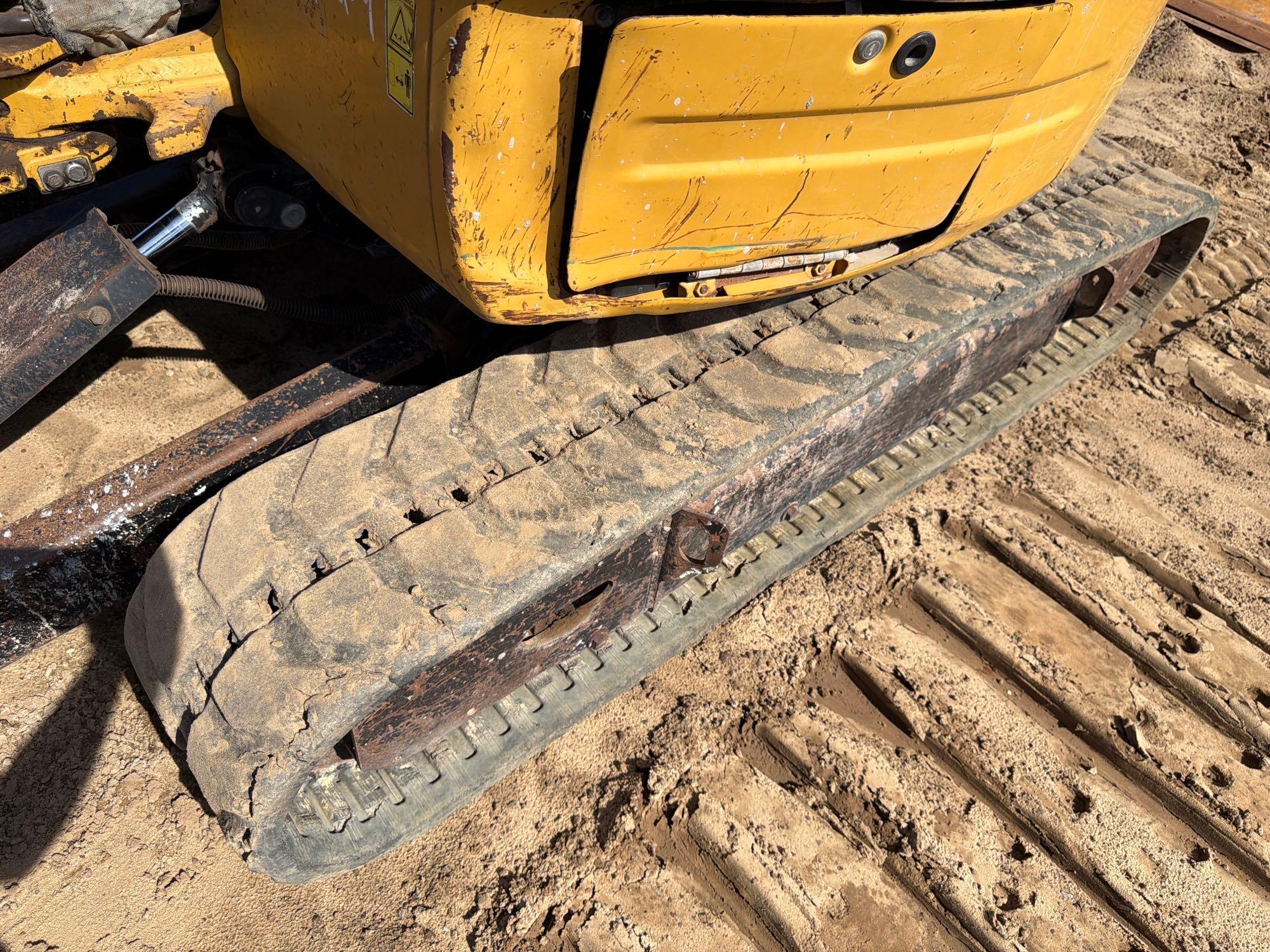 2015 Caterpillar 303