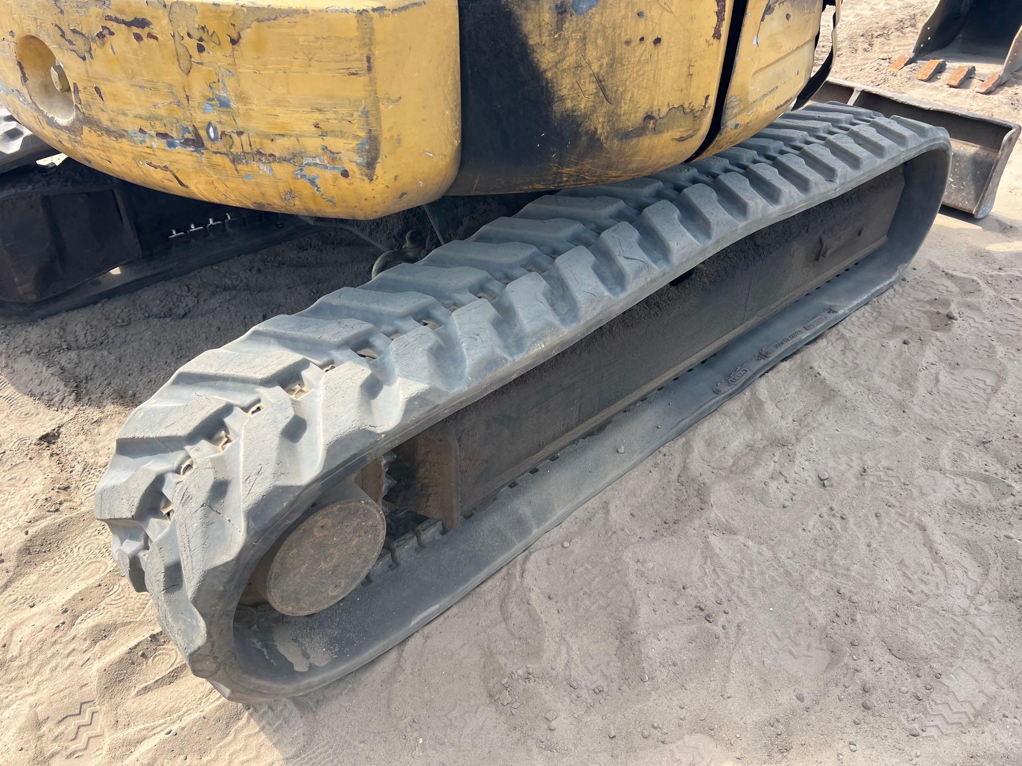 2004 Caterpillar 303