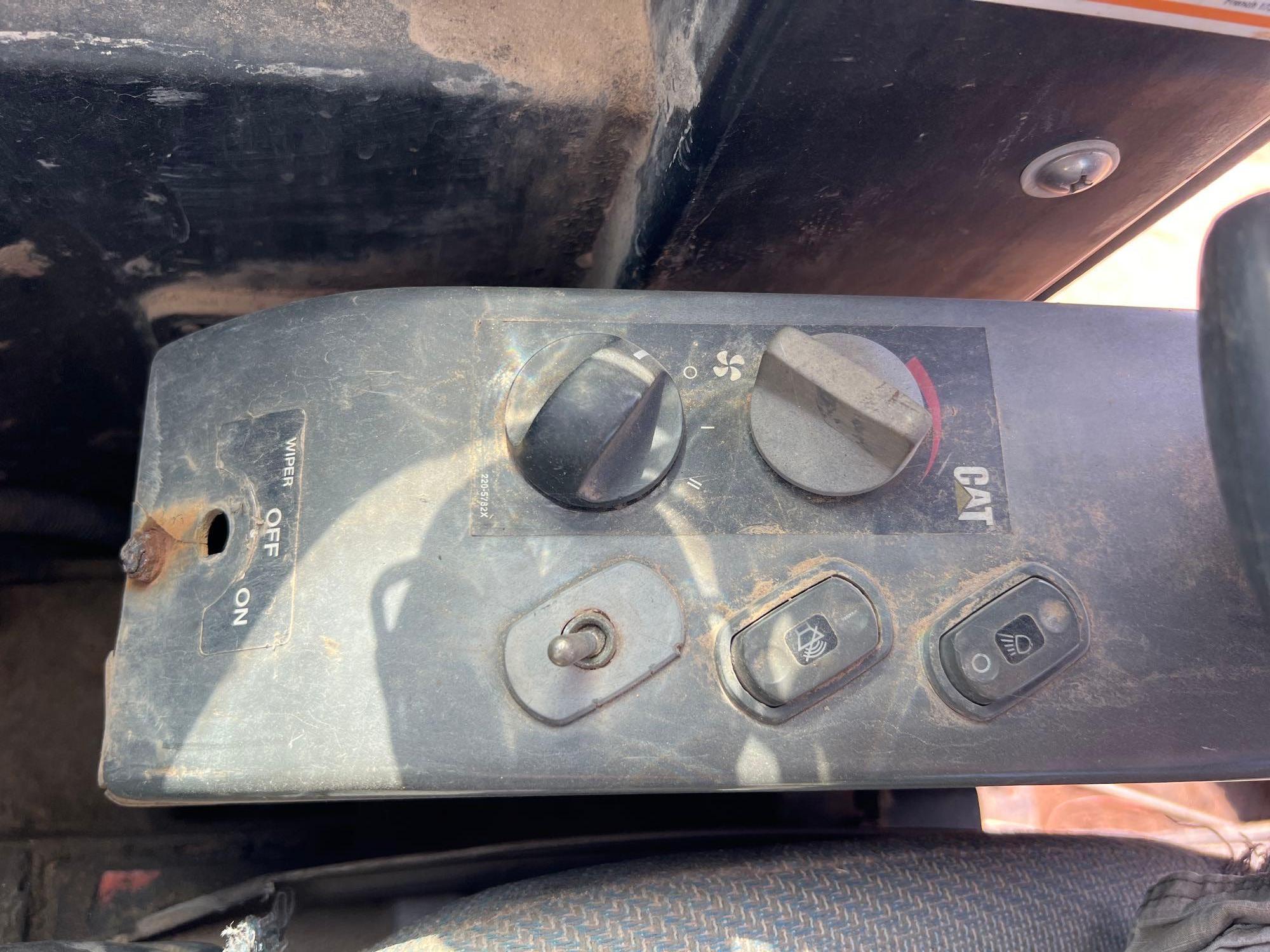 2004 Caterpillar 303