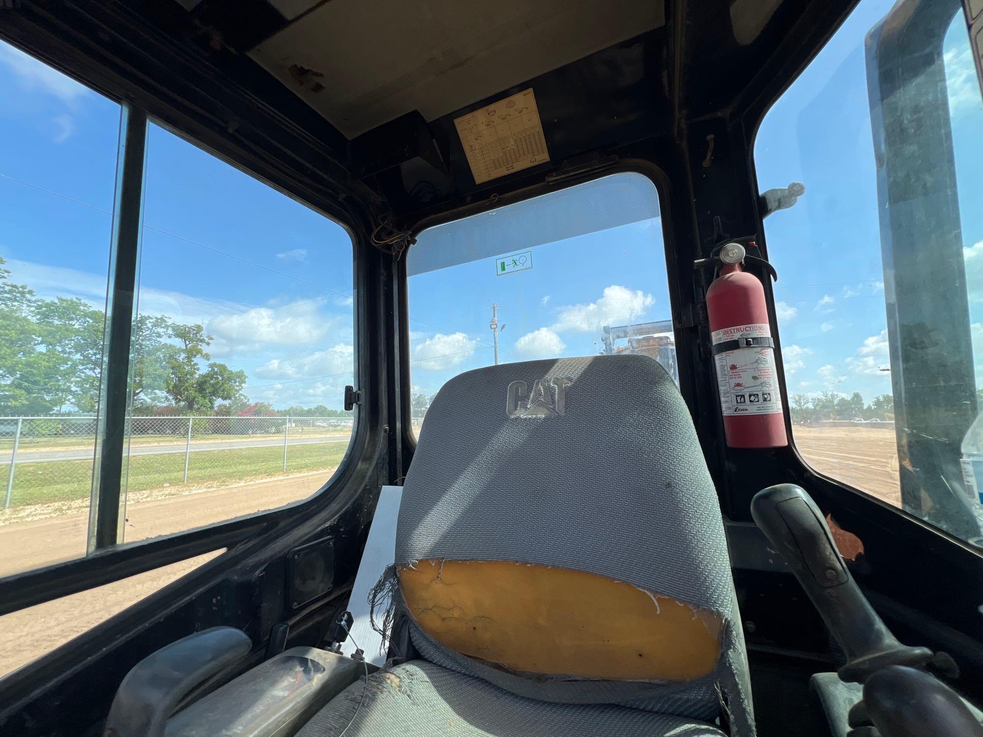 2004 Caterpillar 303