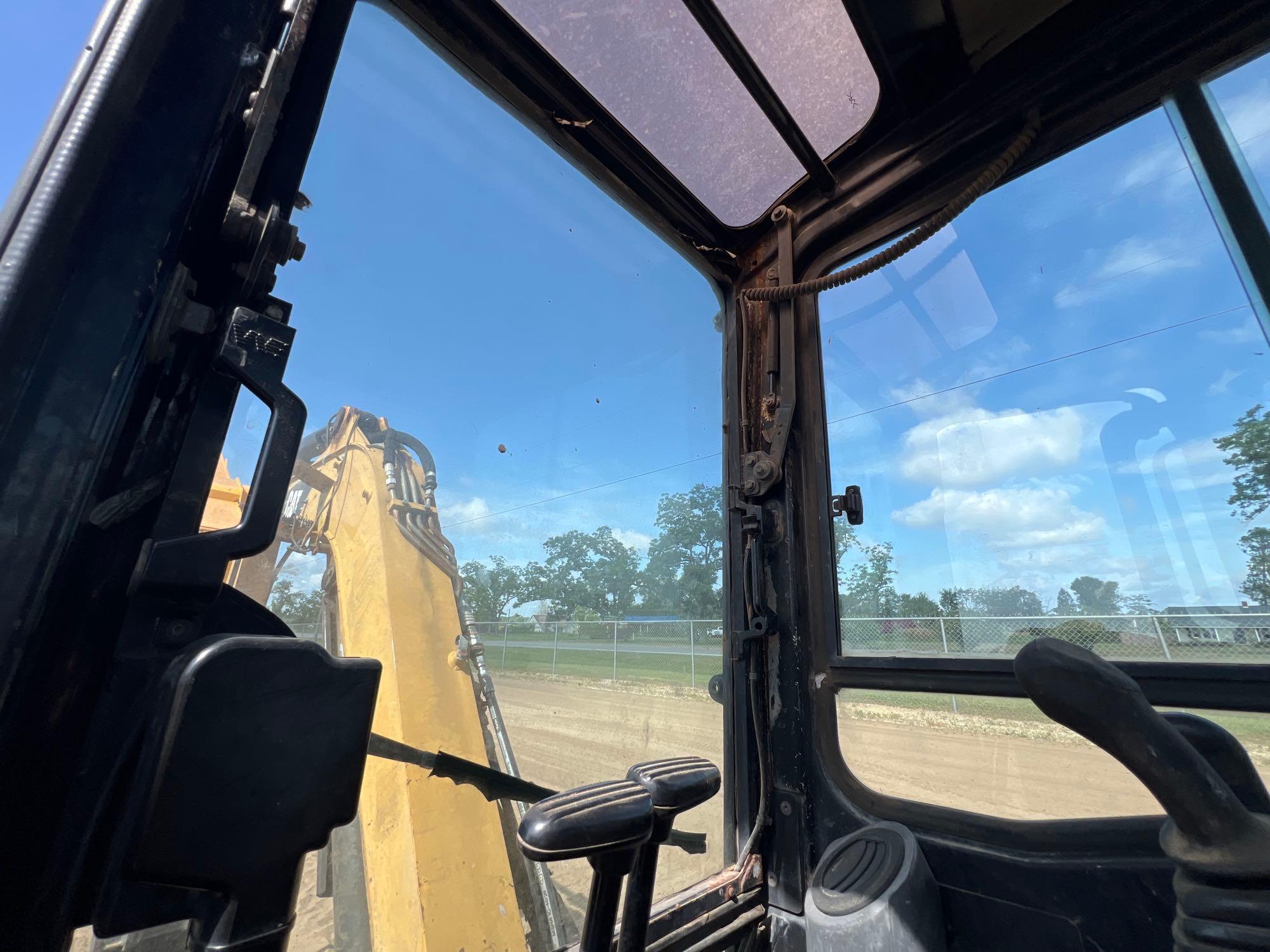 2004 Caterpillar 303