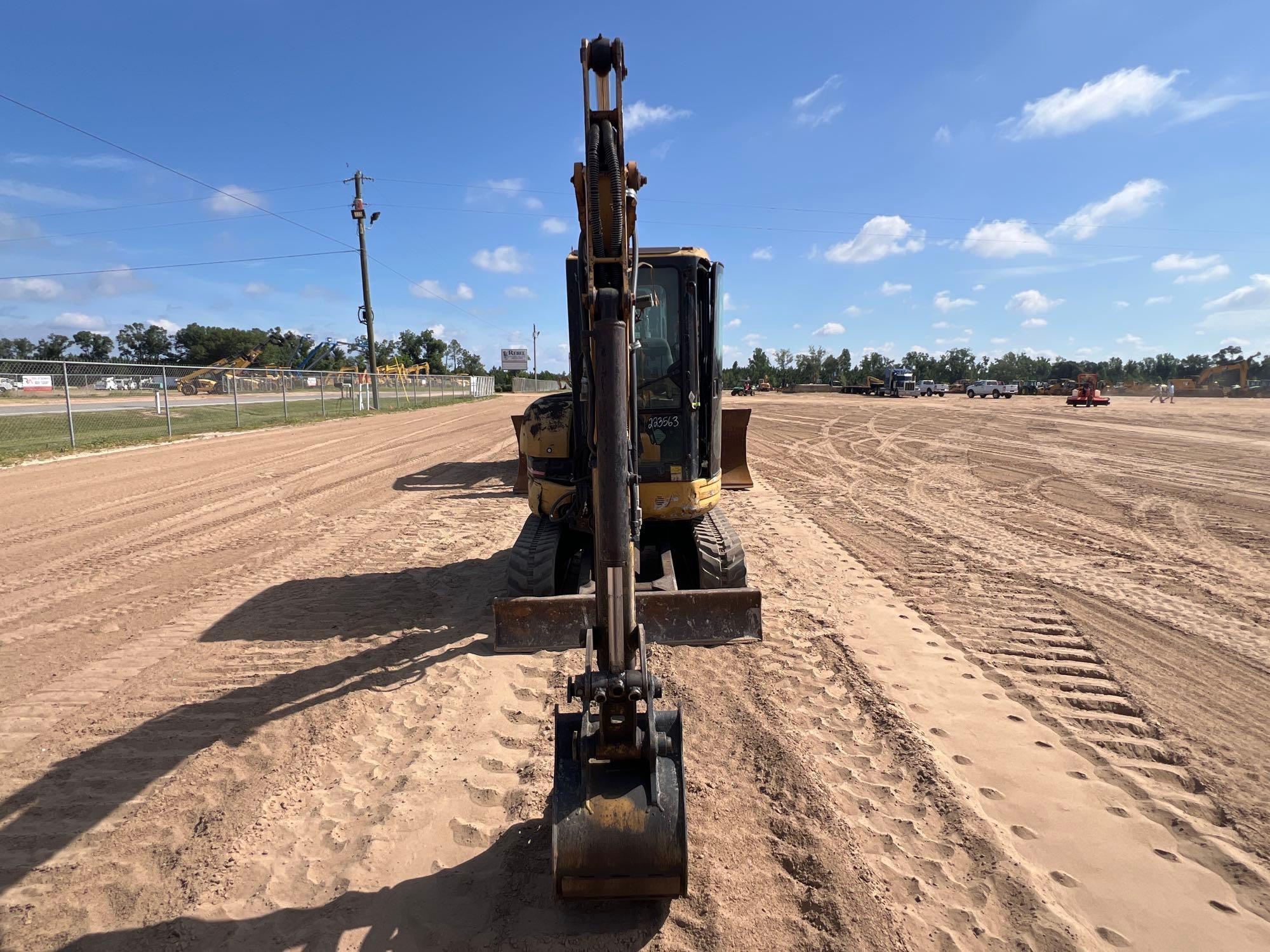2004 Caterpillar 303