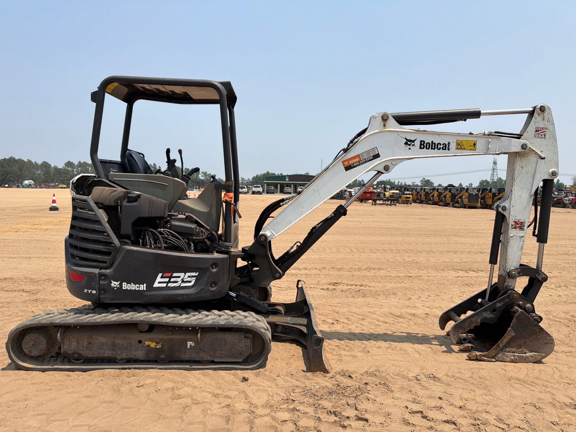 2018 Bobcat E35