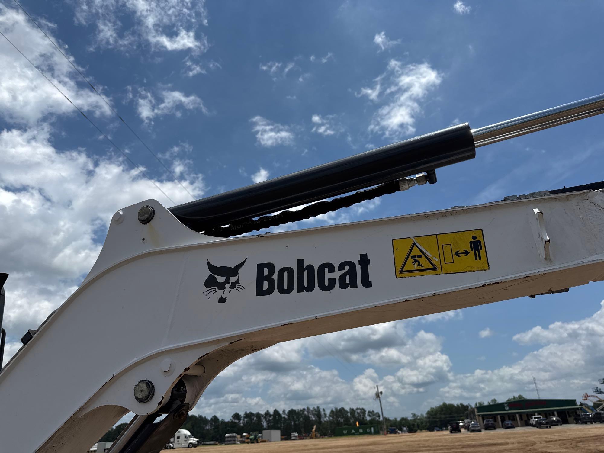 2020 Bobcat E32