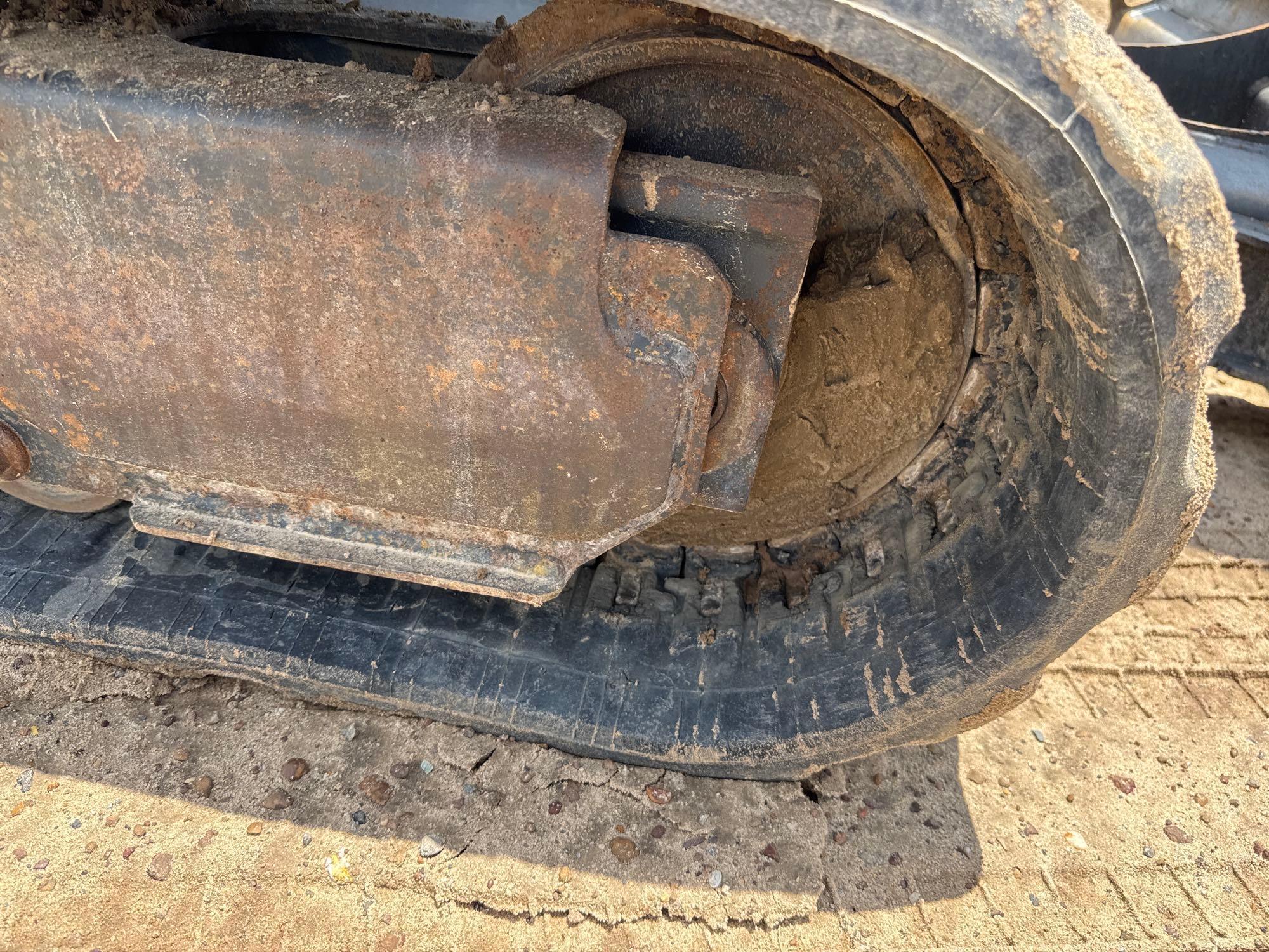 2020 Bobcat E32