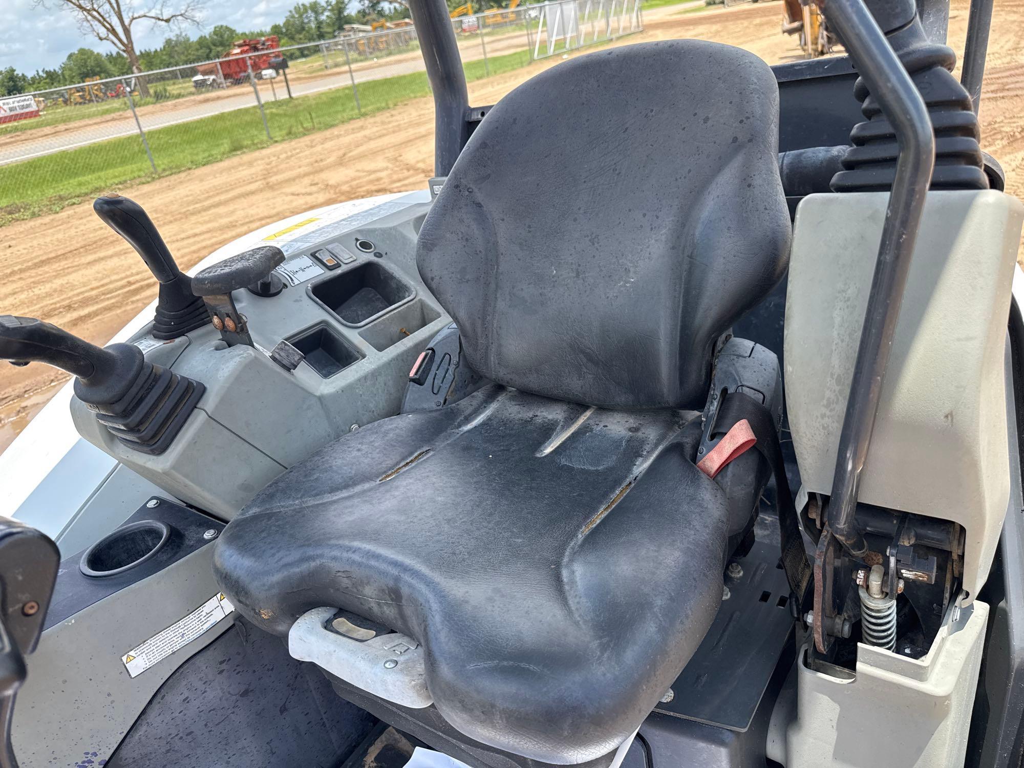 2020 Bobcat E32