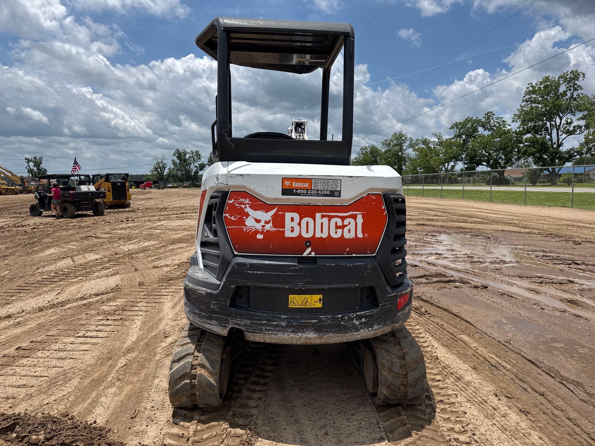 2020 Bobcat E32
