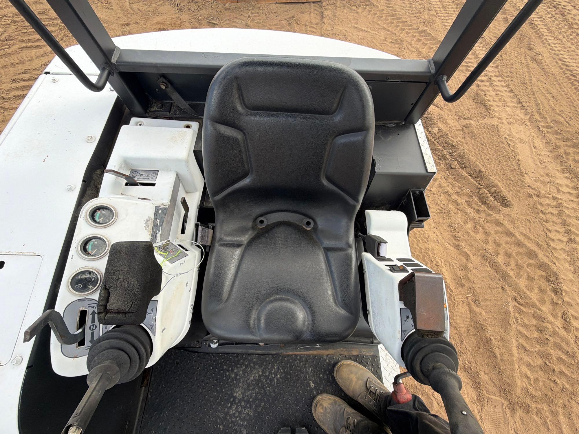 1998 Bobcat 325