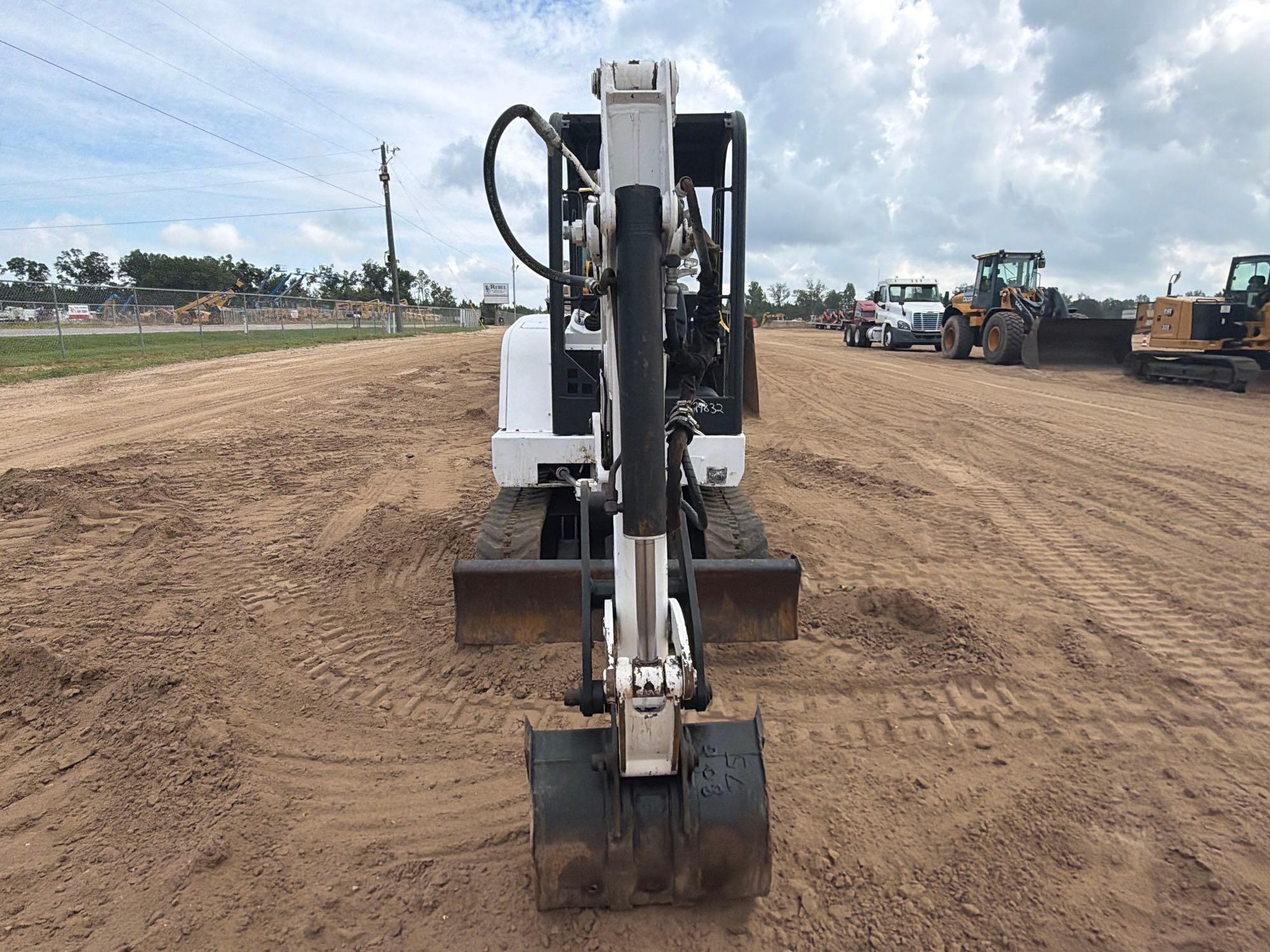 1998 Bobcat 325