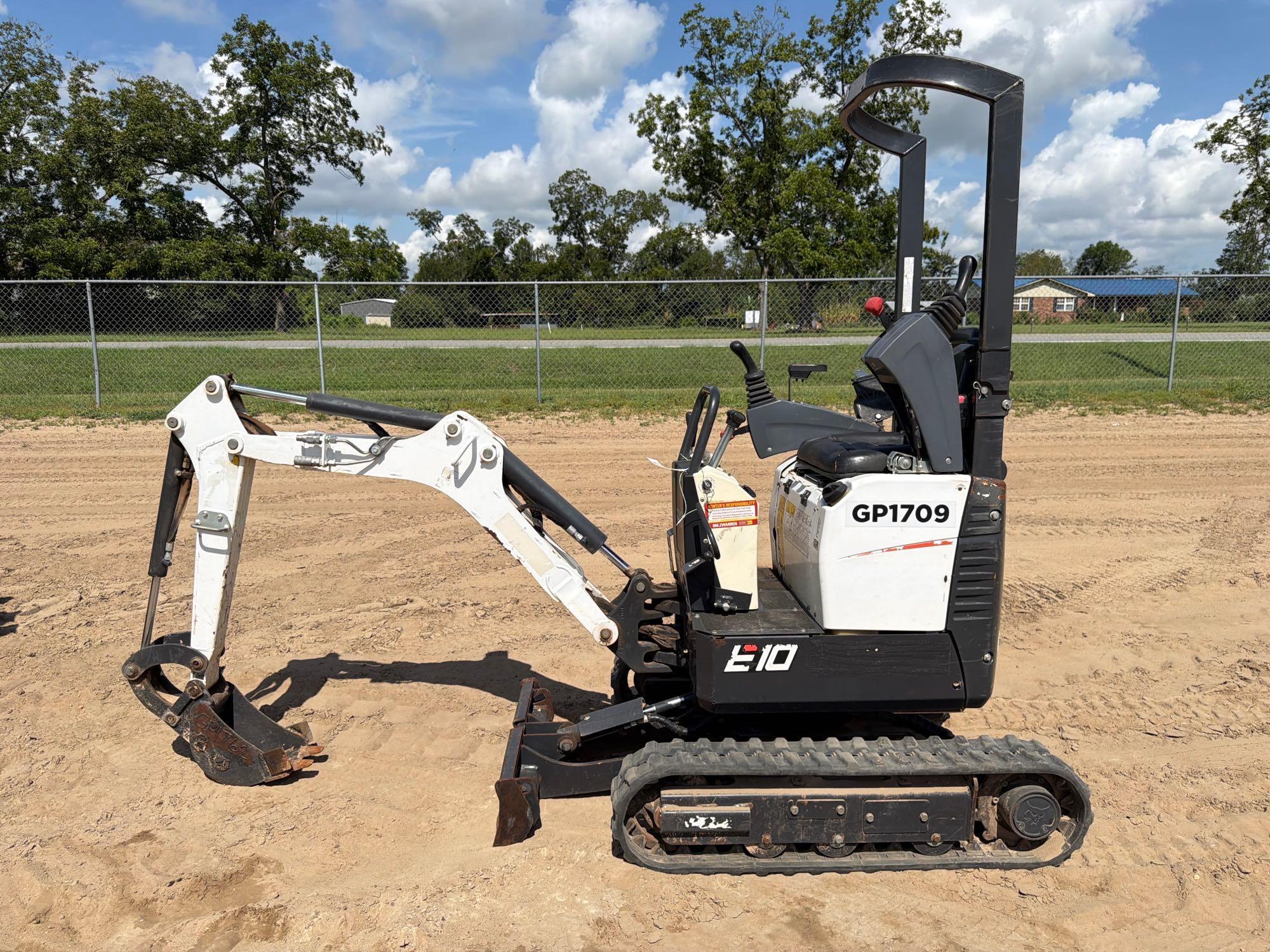 2021 BOBCAT E10 MINI EXCAVATOR