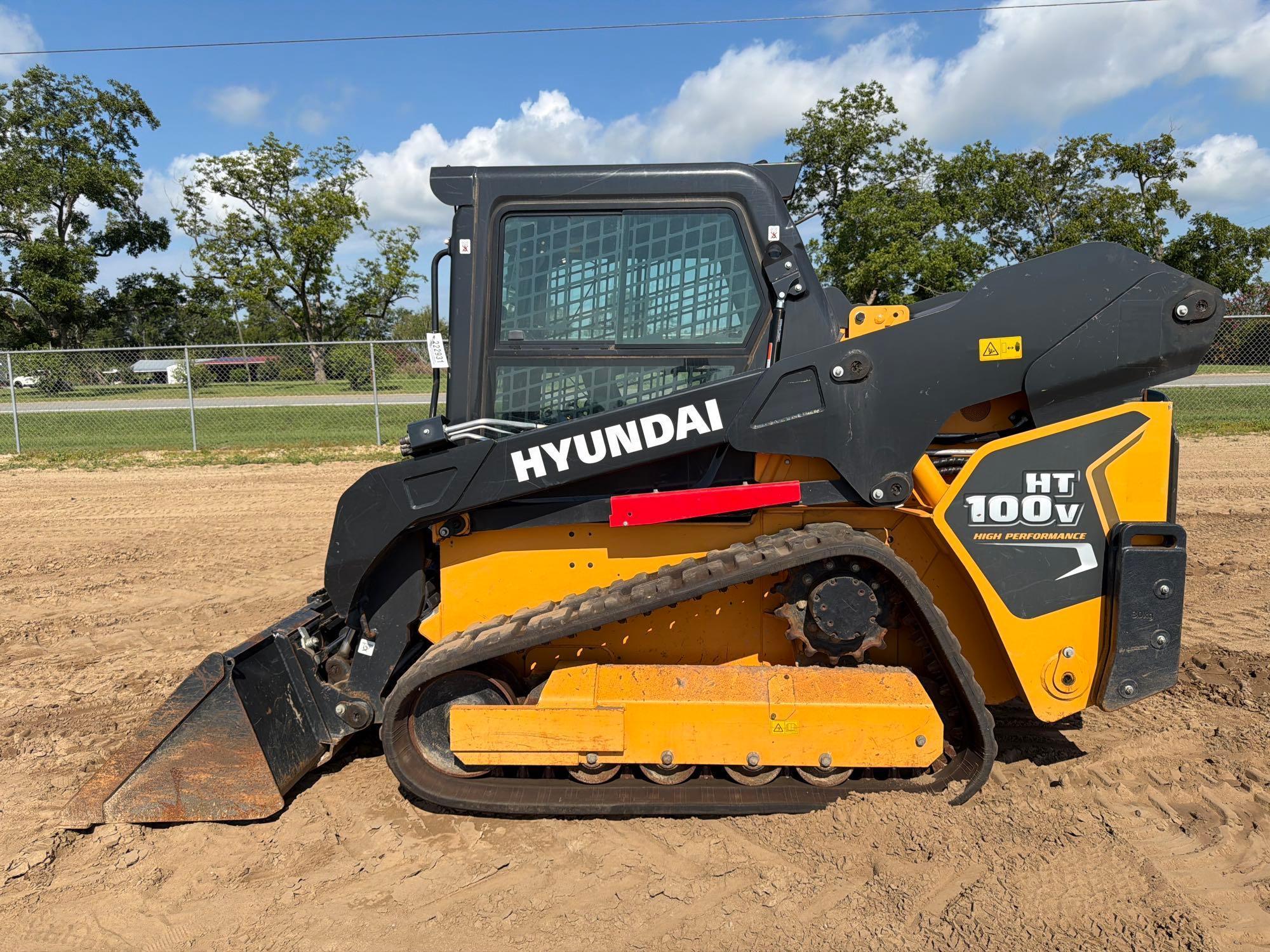 2023 HYUNDAI HT100V SKID STEER