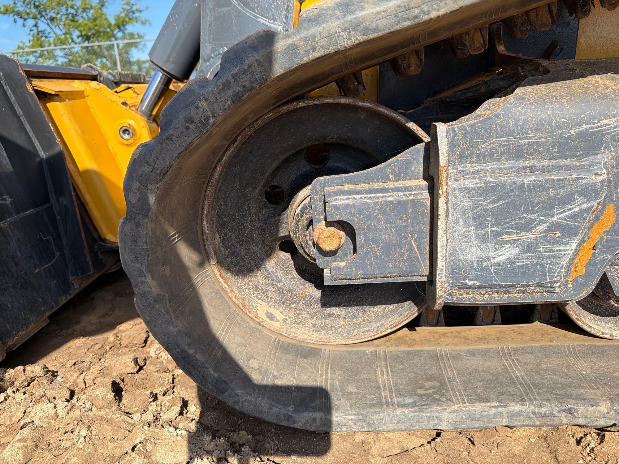 2022 John Deere 333