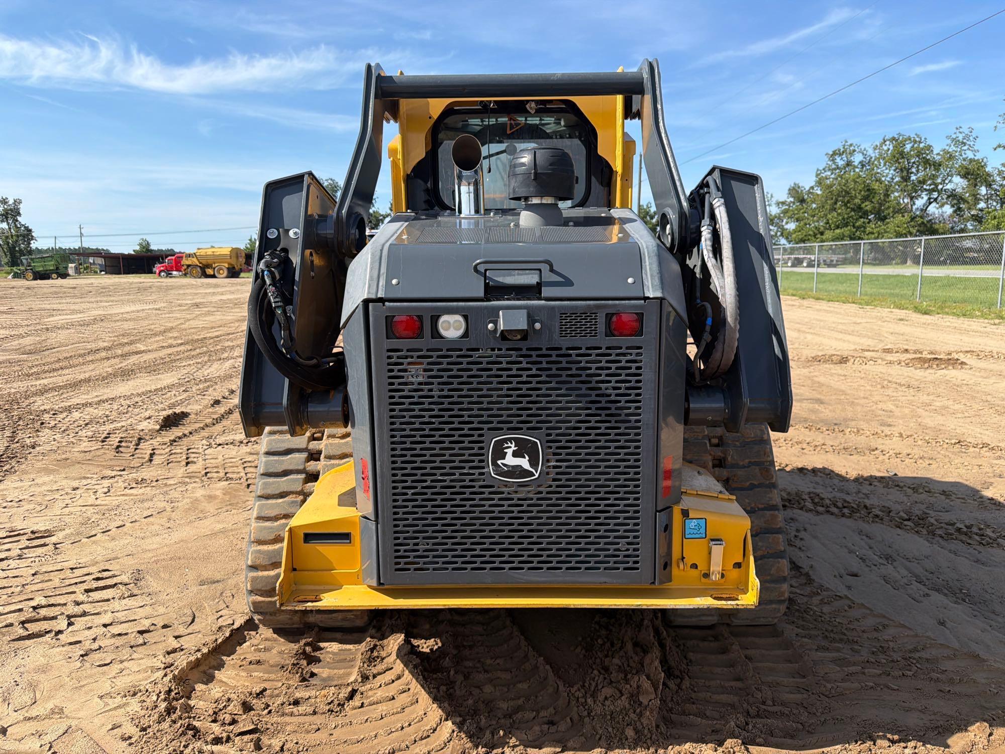 2022 John Deere 333