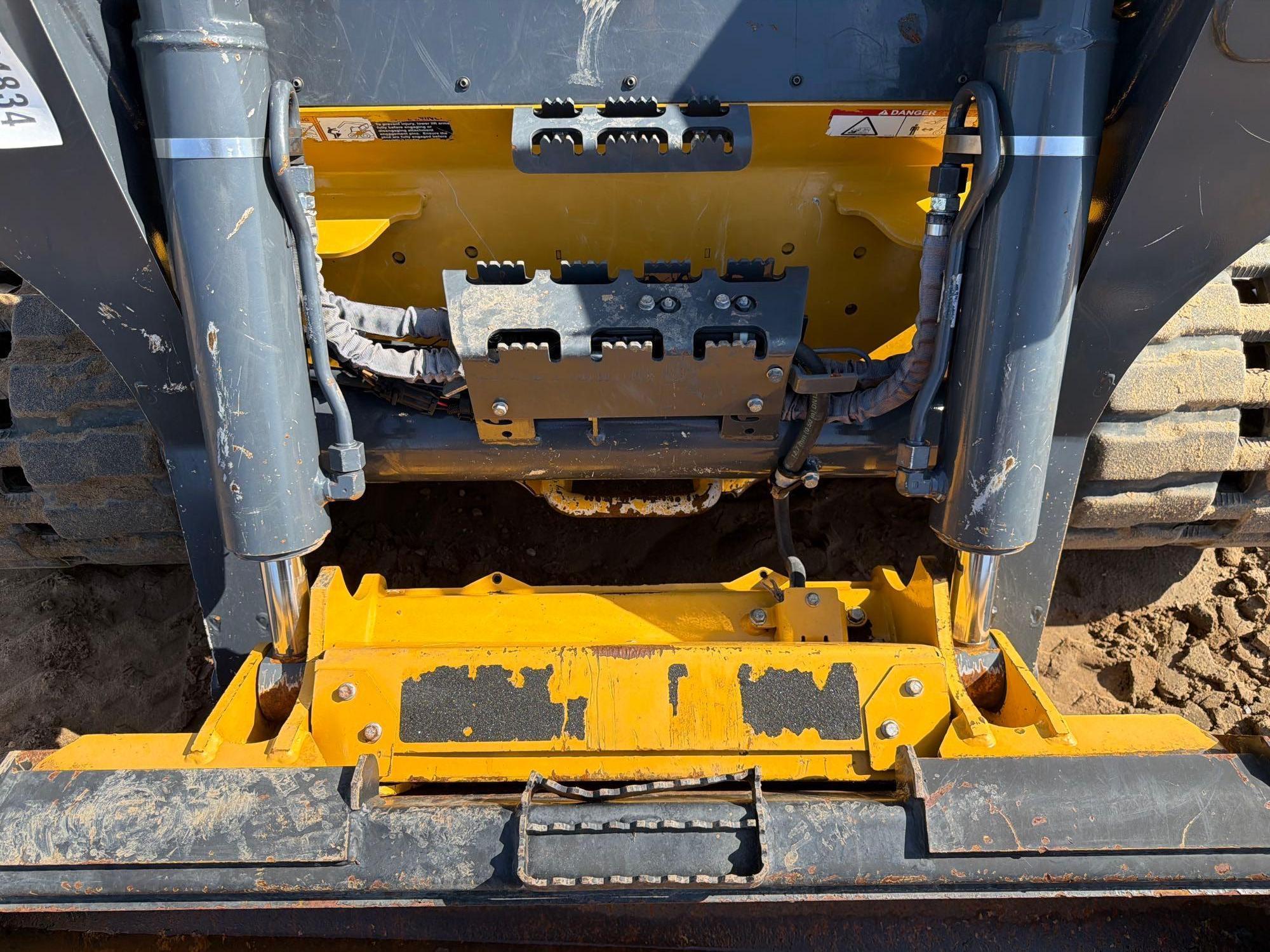 2022 John Deere 333