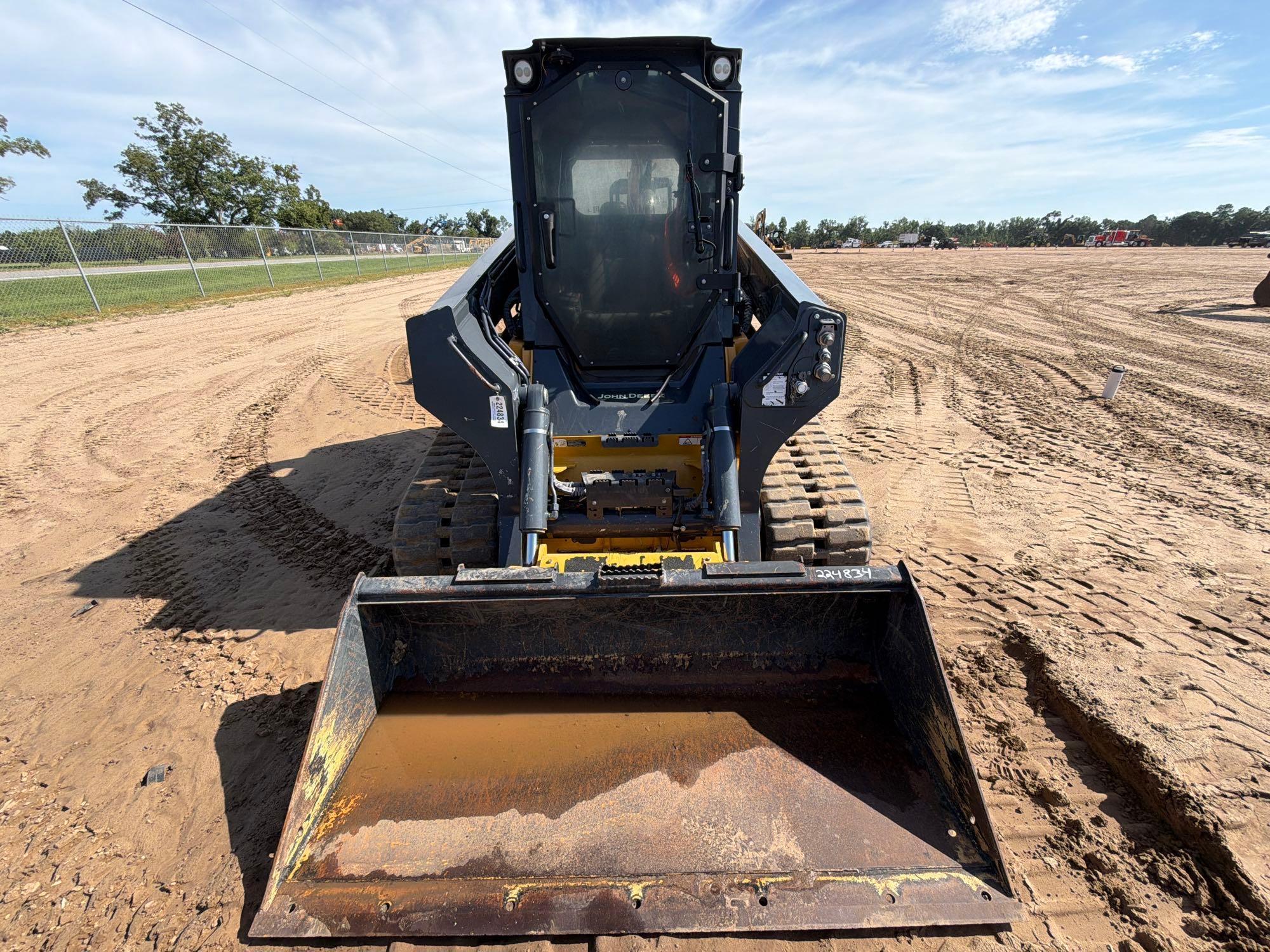 2022 John Deere 333