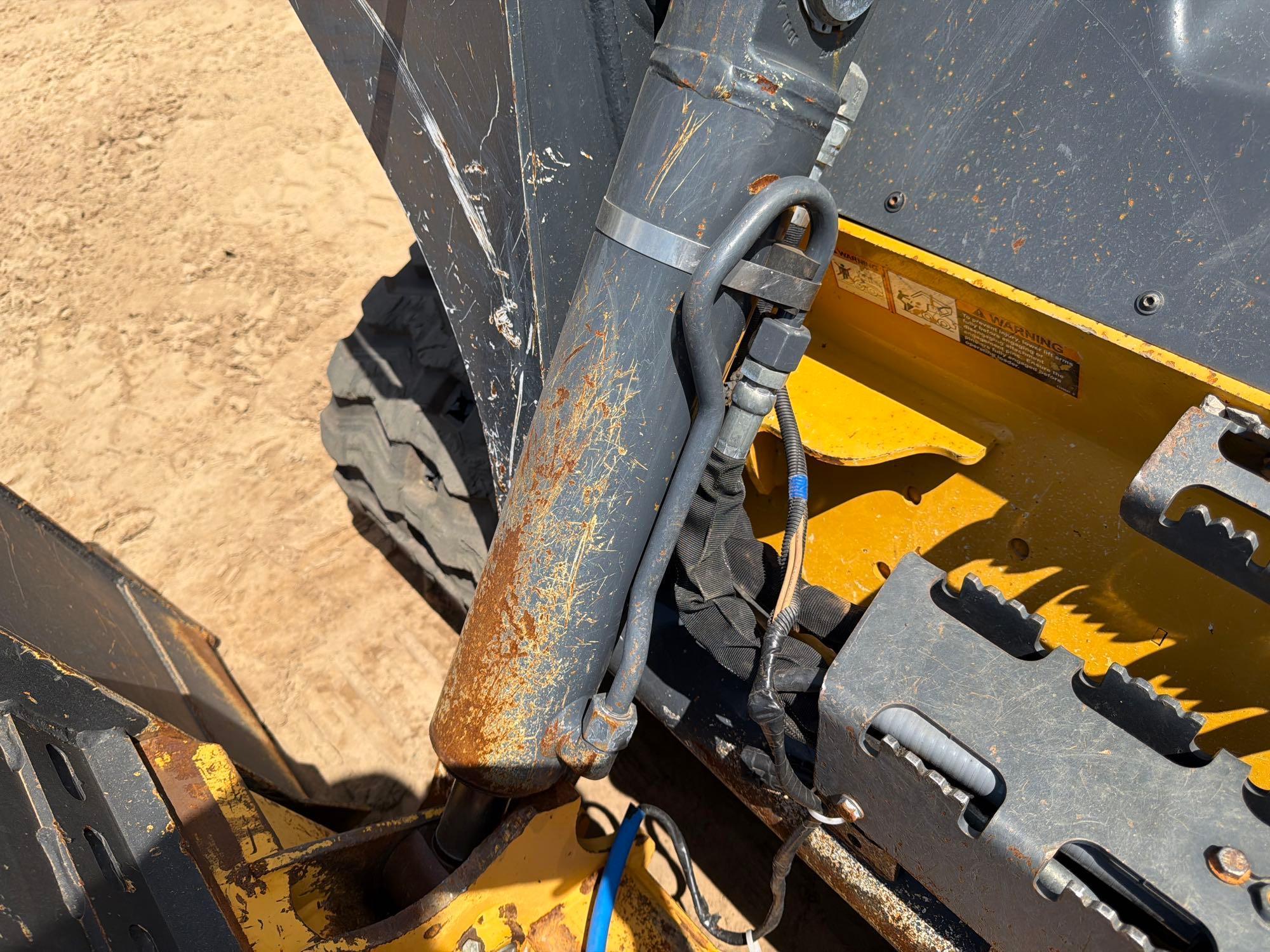 2022 John Deere 333