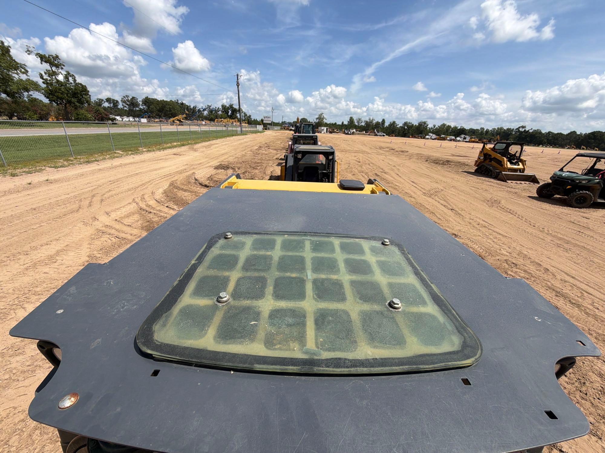 2022 John Deere 333
