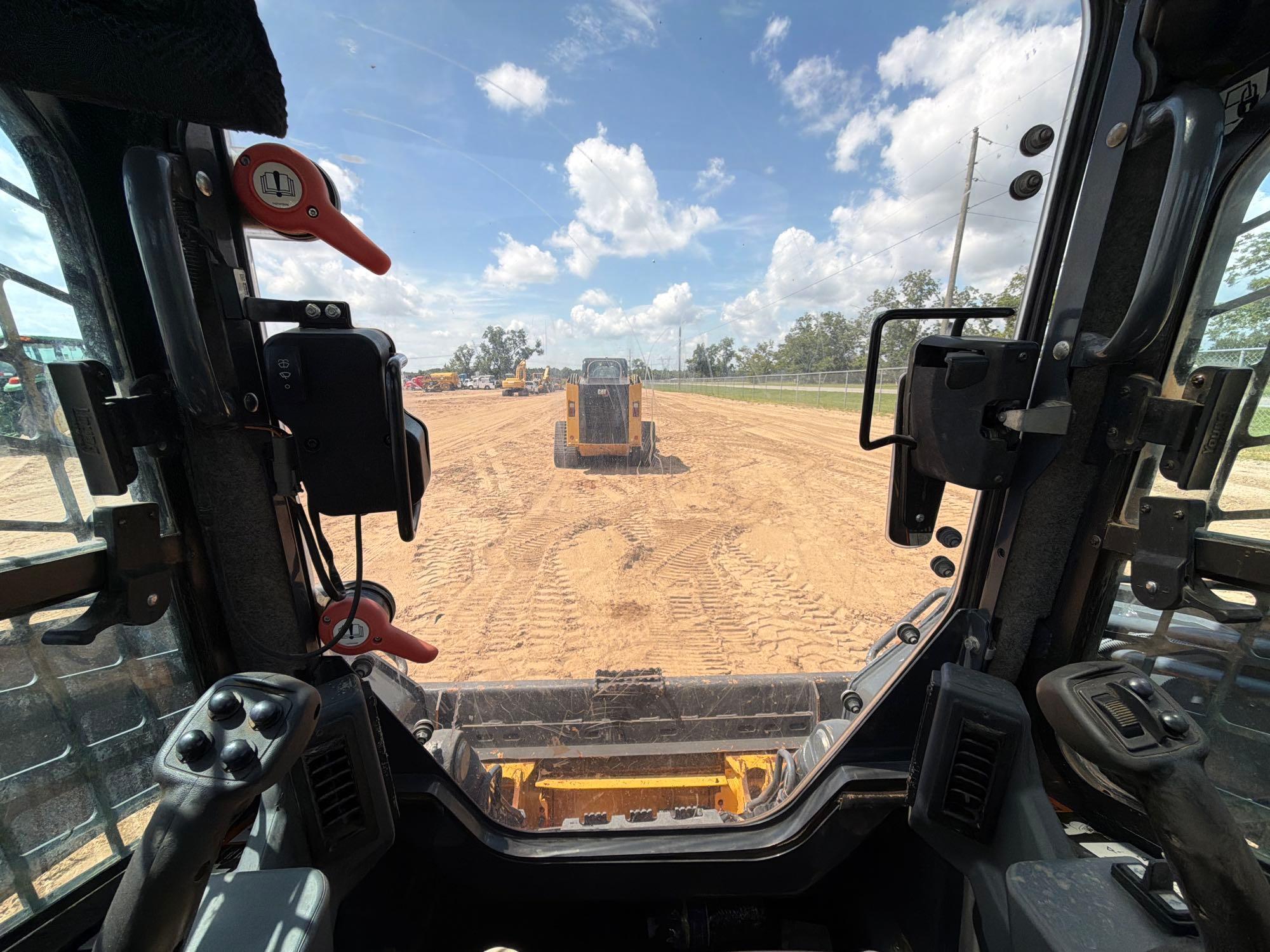 2022 John Deere 333
