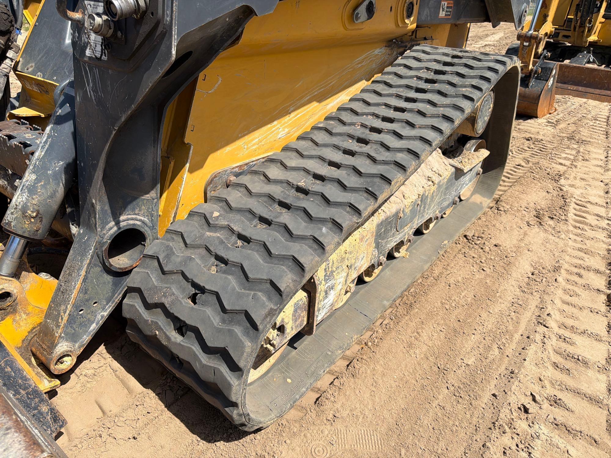 2019 John Deere 333