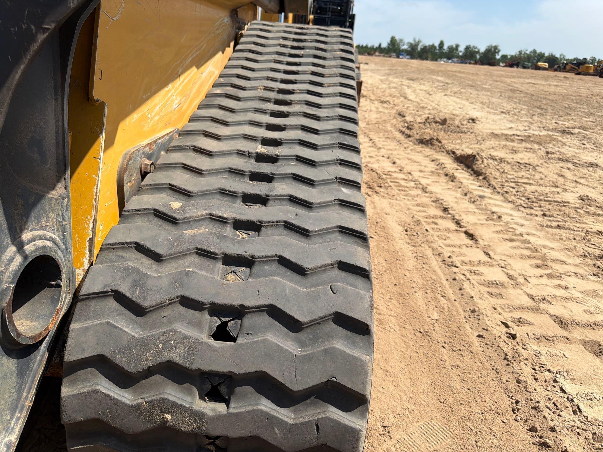 2019 John Deere 333