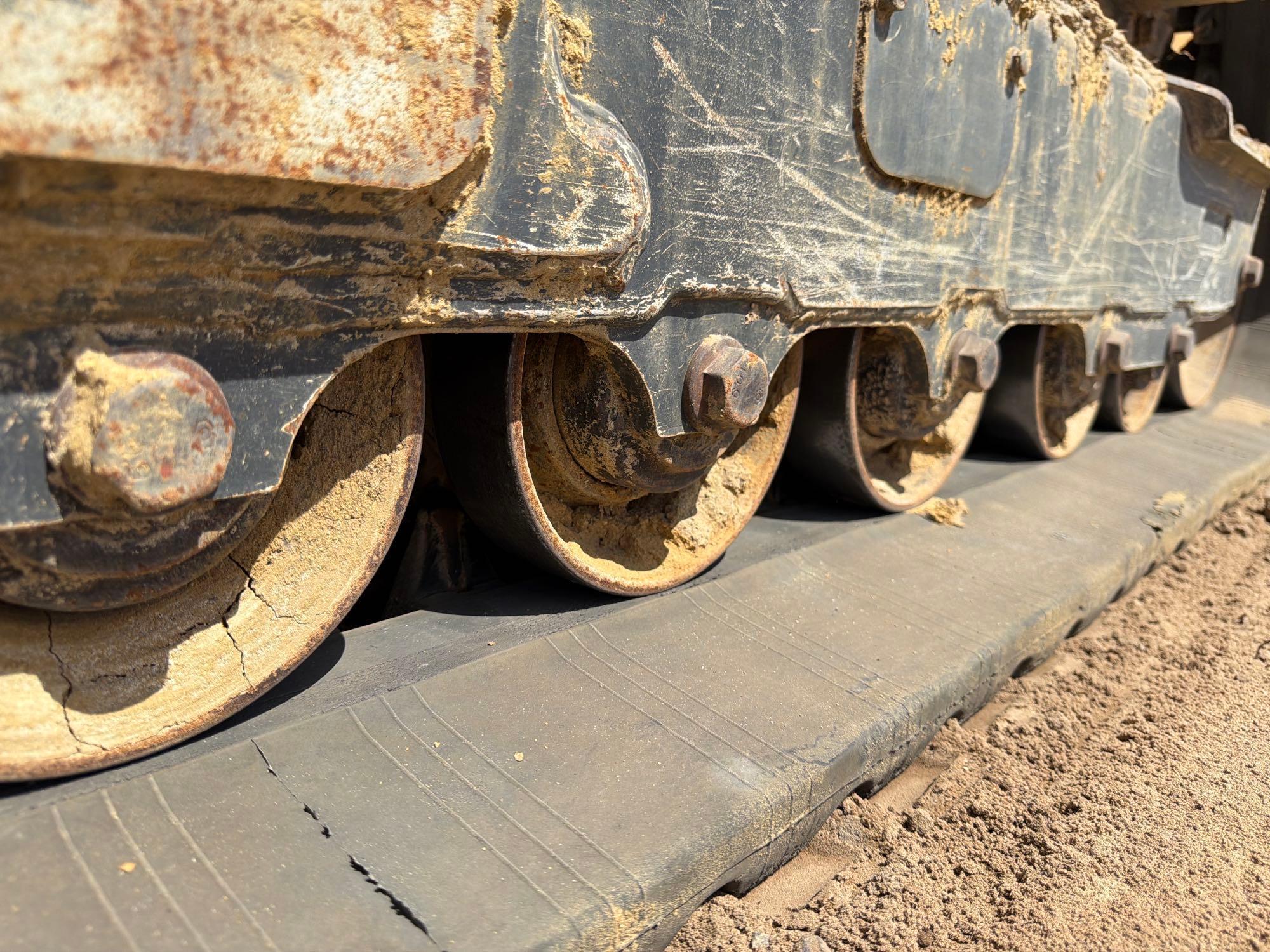 2019 John Deere 333