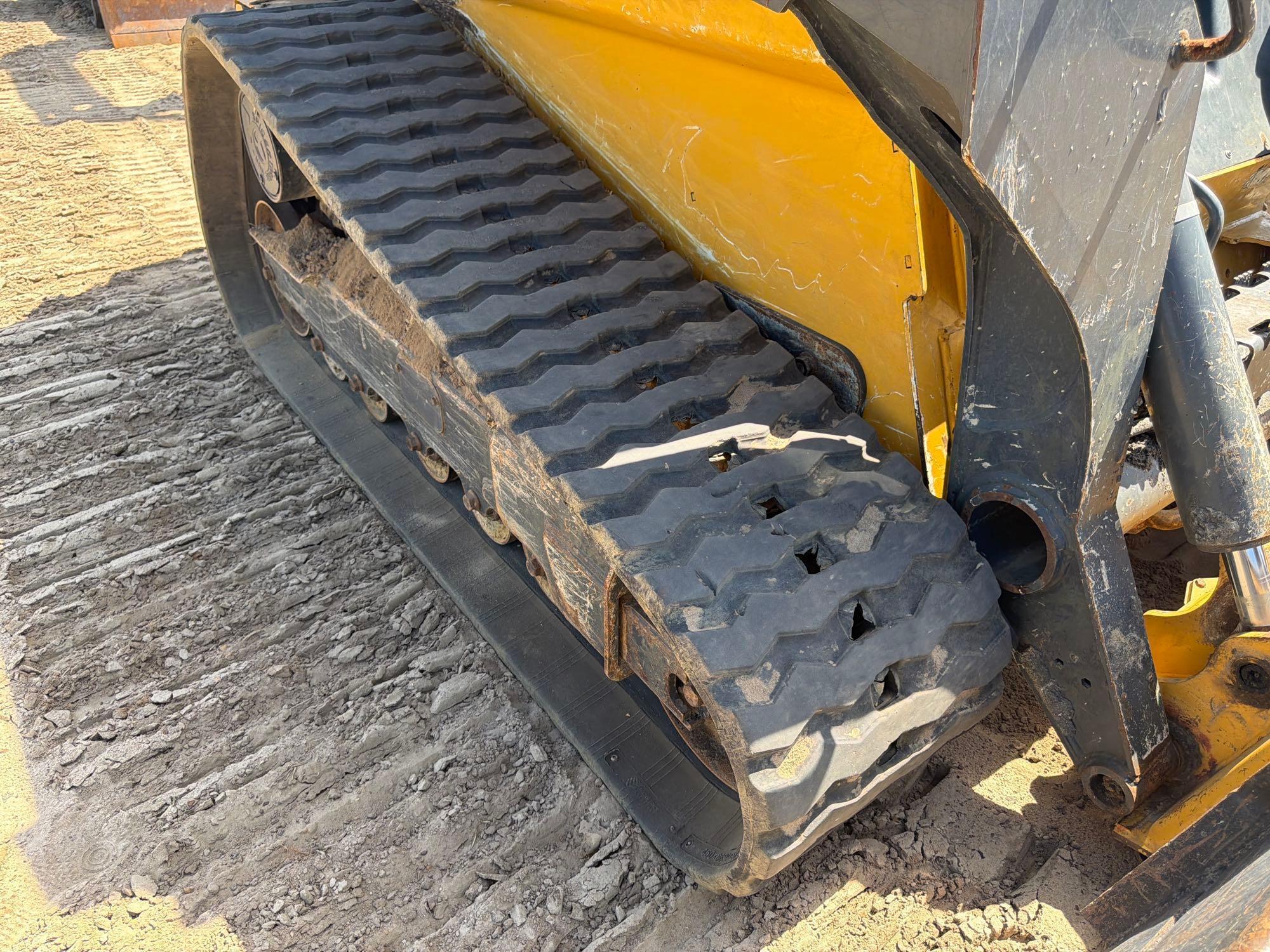 2019 John Deere 333