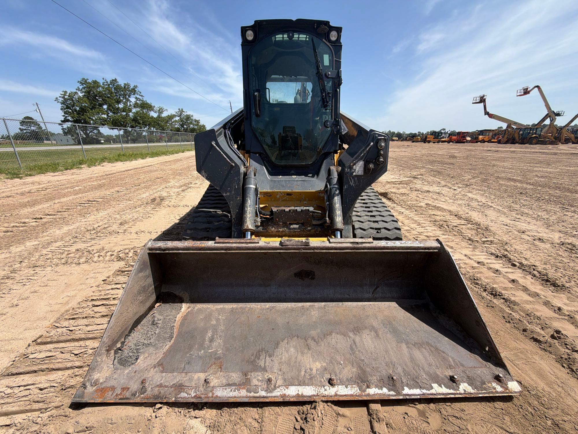 2019 John Deere 333