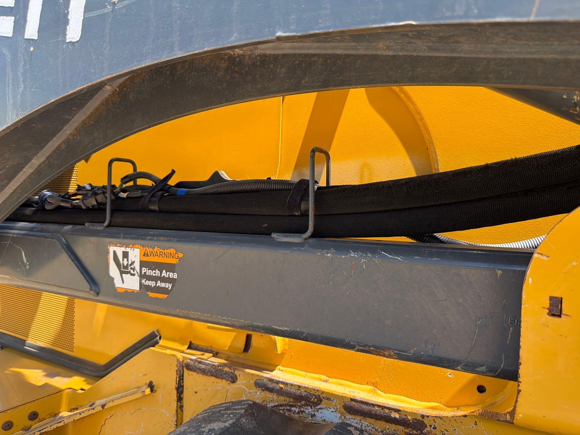 2019 John Deere 331G