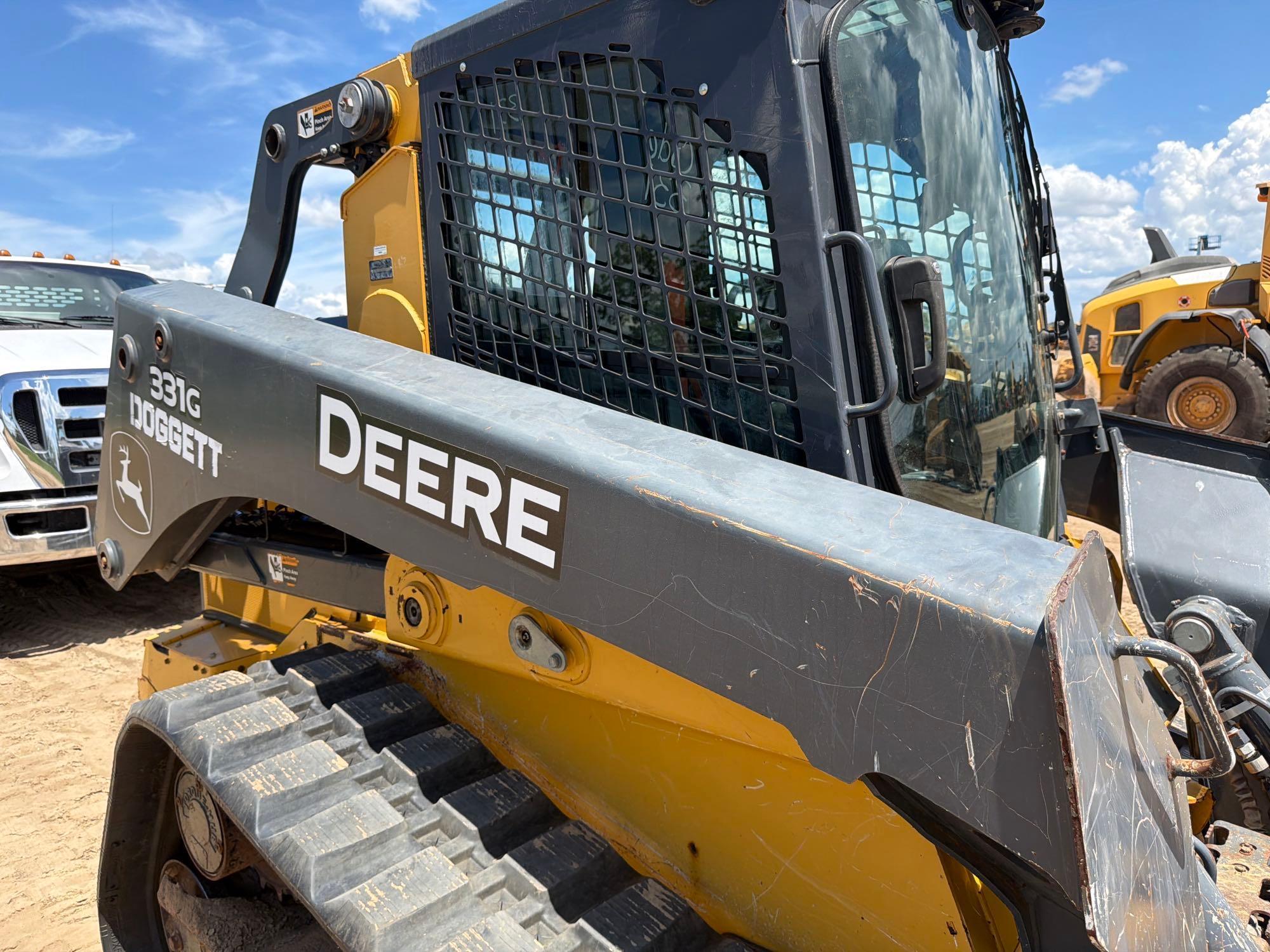 2019 John Deere 331G