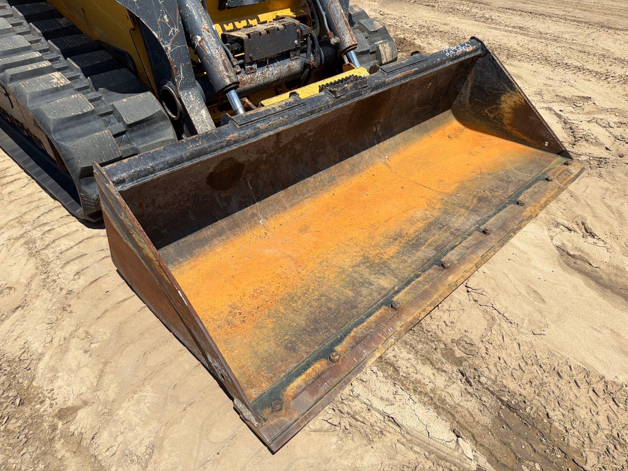 2019 John Deere 331G