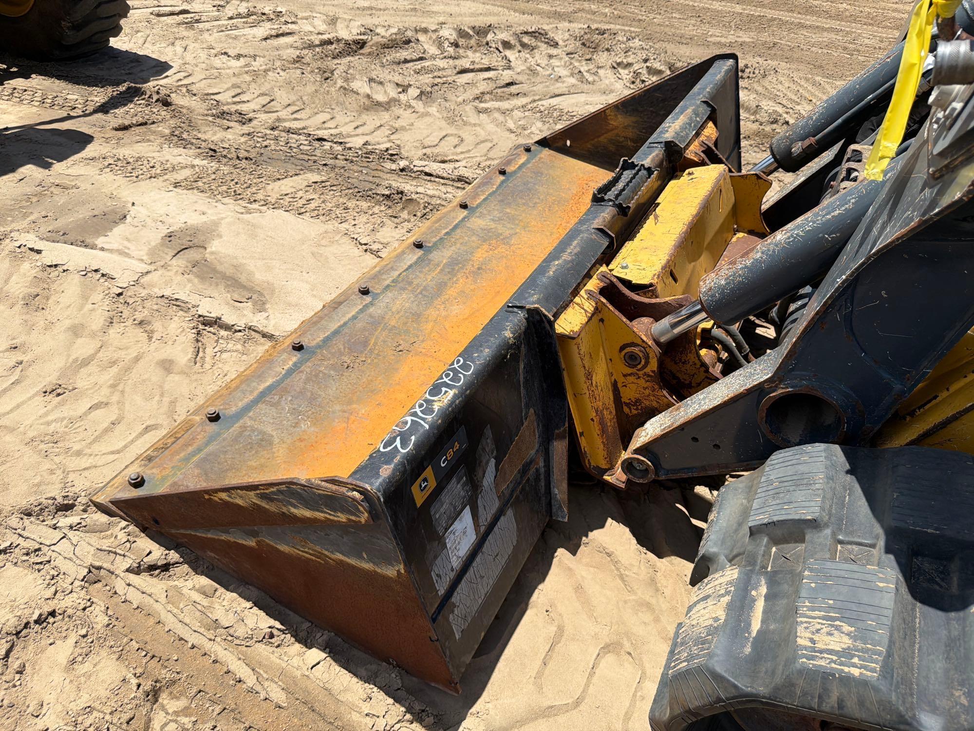 2019 John Deere 331G