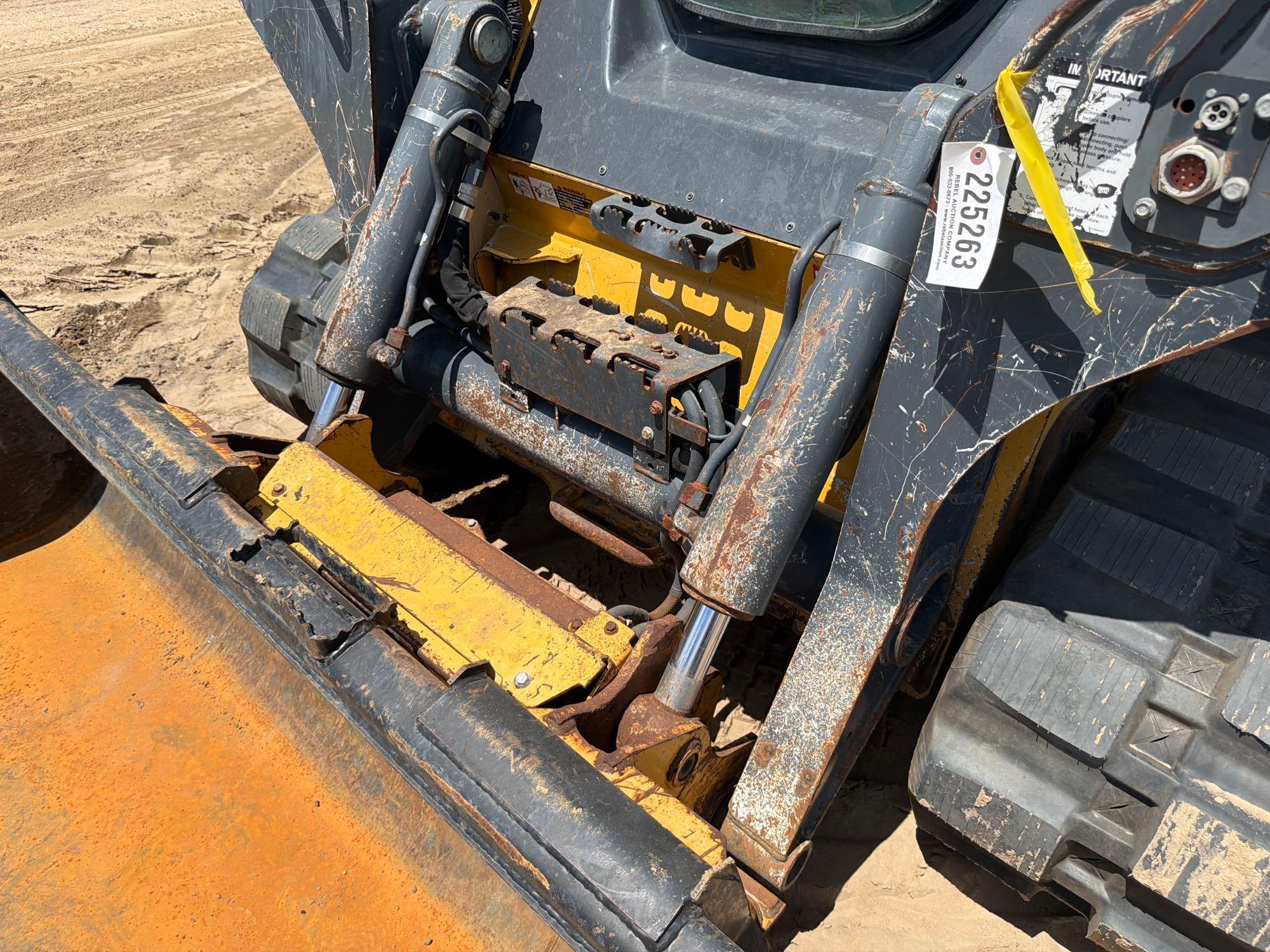2019 John Deere 331G