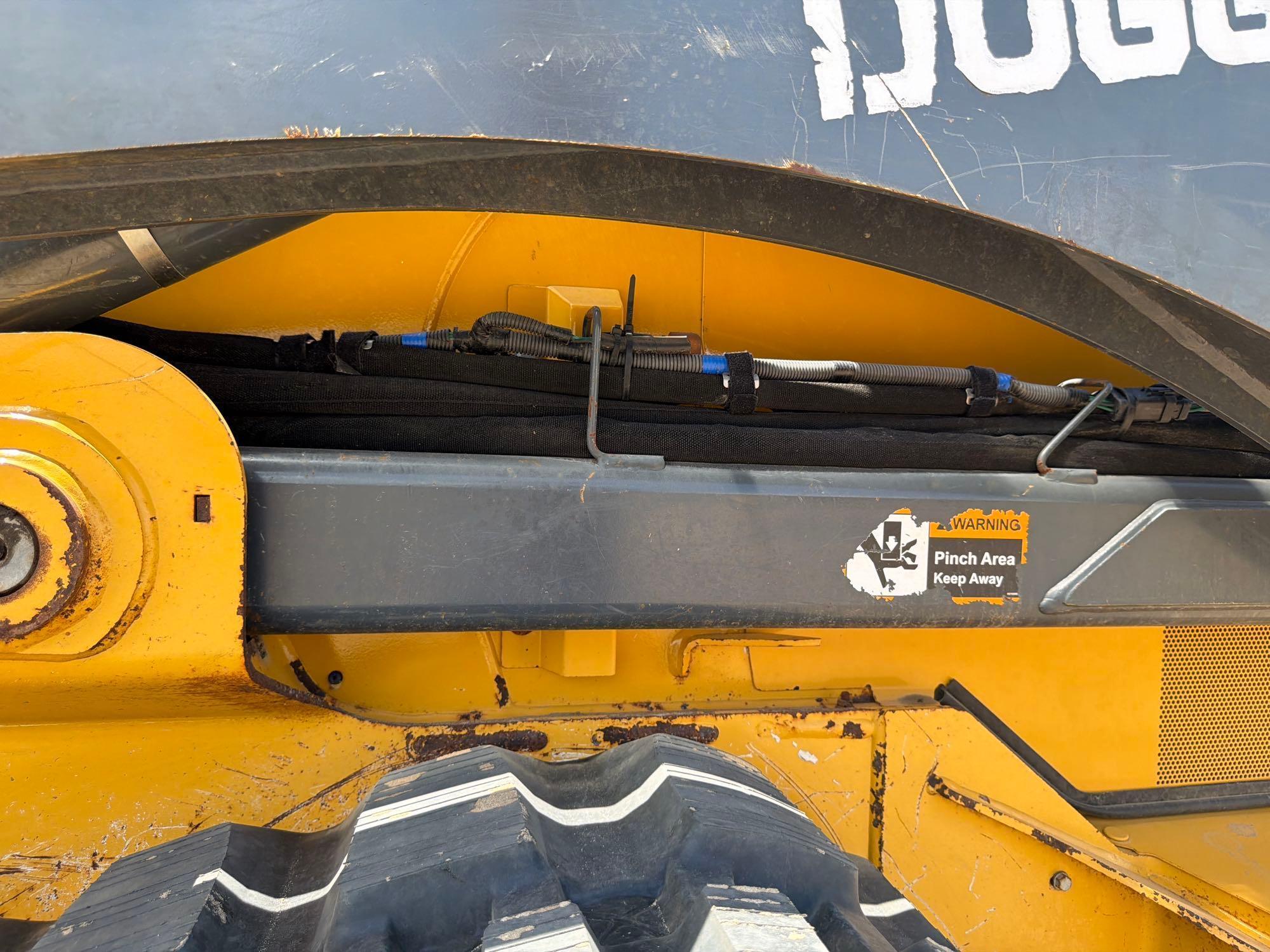 2019 John Deere 331G