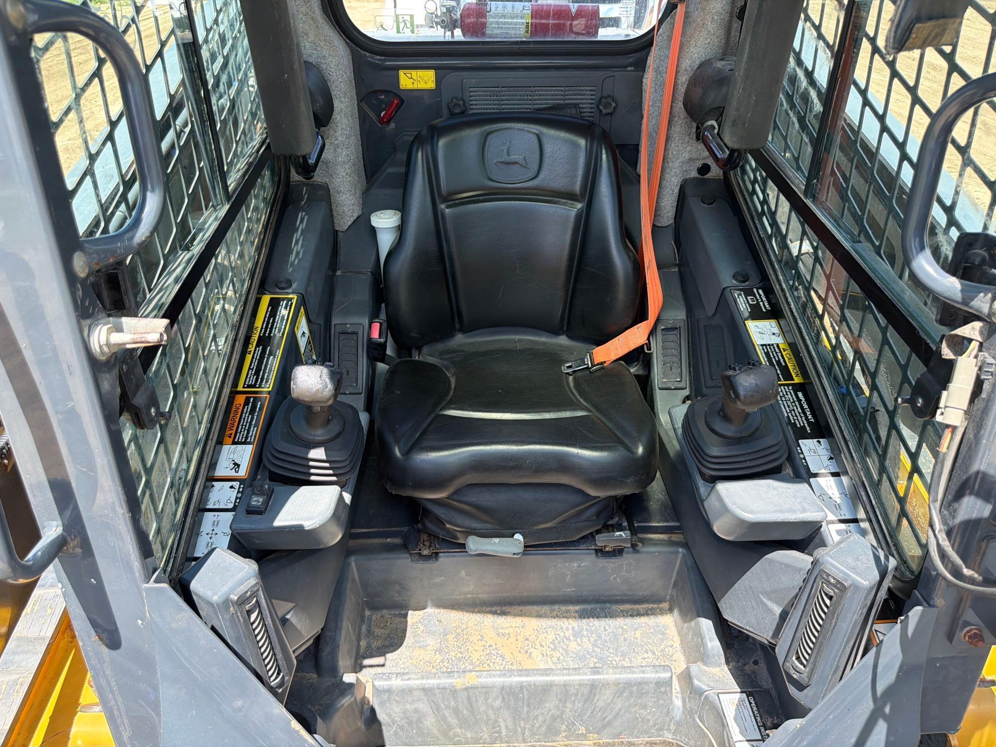 2019 John Deere 331G