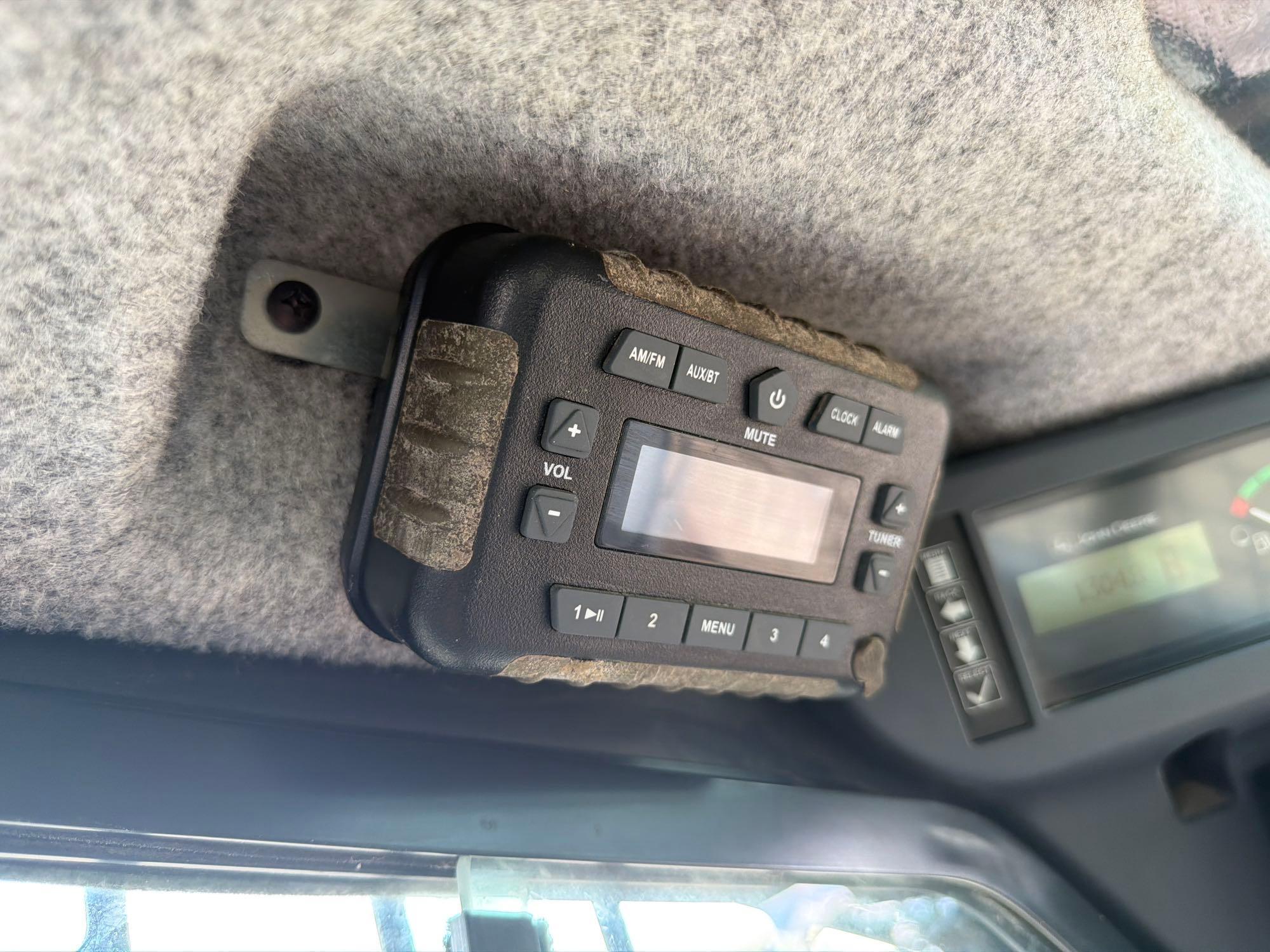 2019 John Deere 331G
