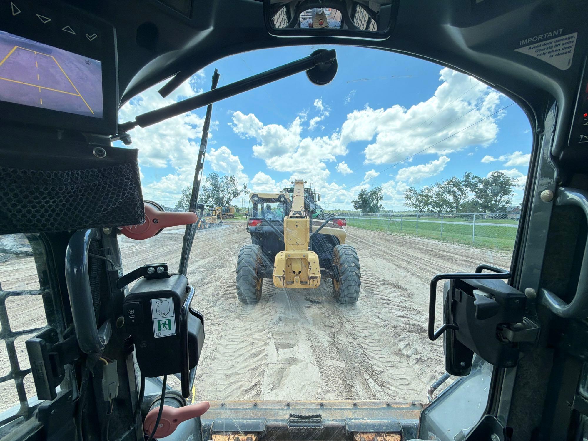 2019 John Deere 331G