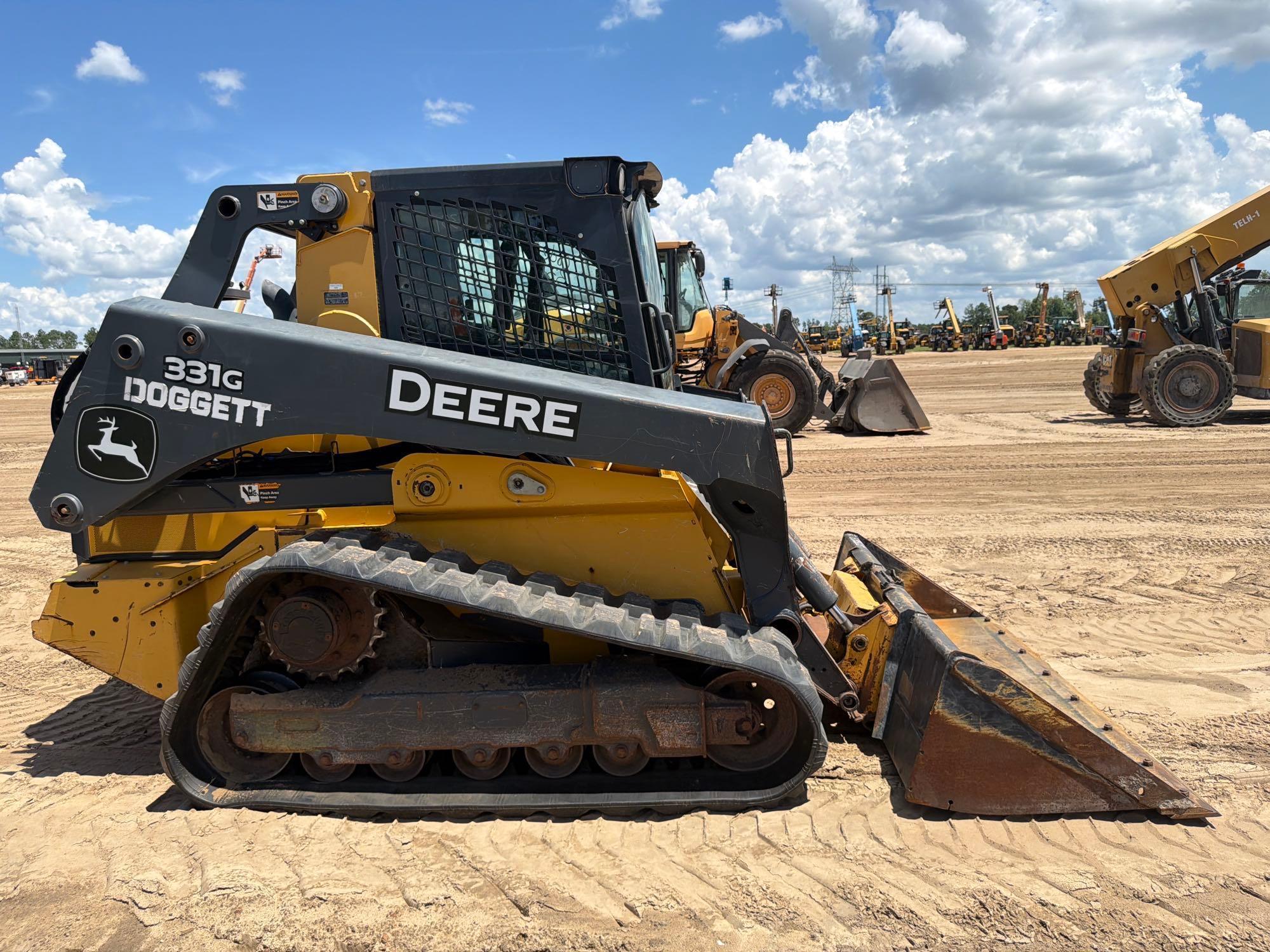 2019 John Deere 331G
