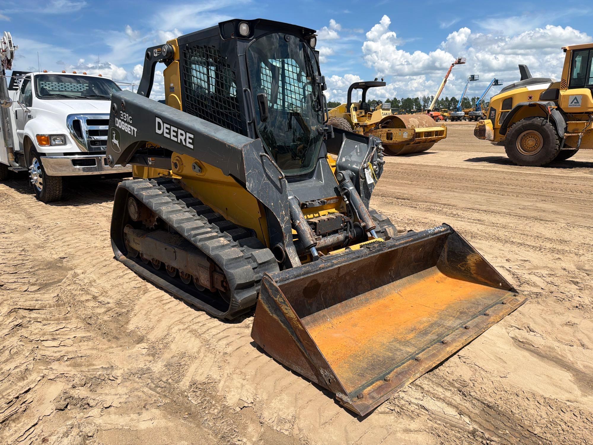 2019 John Deere 331G