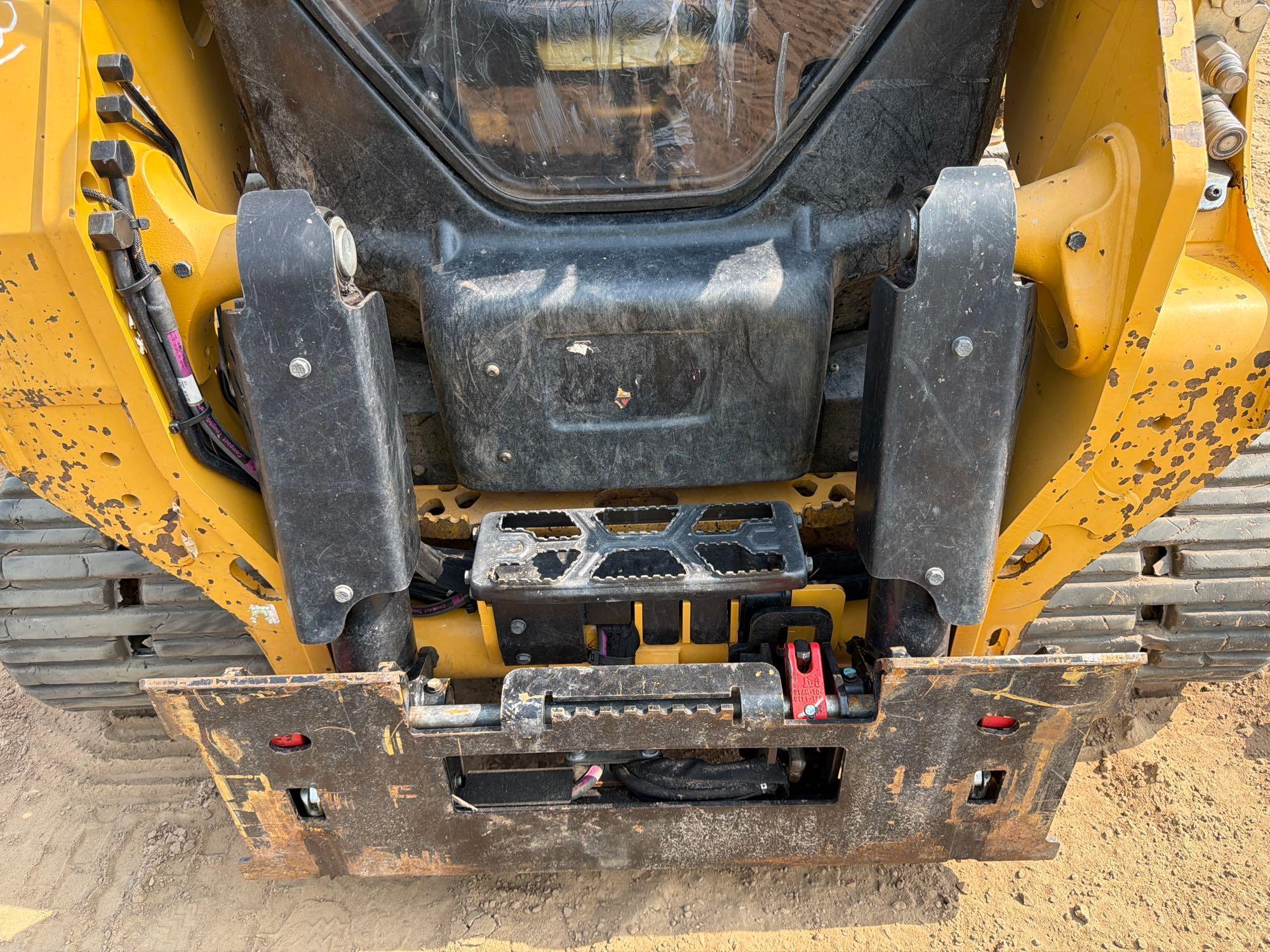 2025 Caterpillar 265
