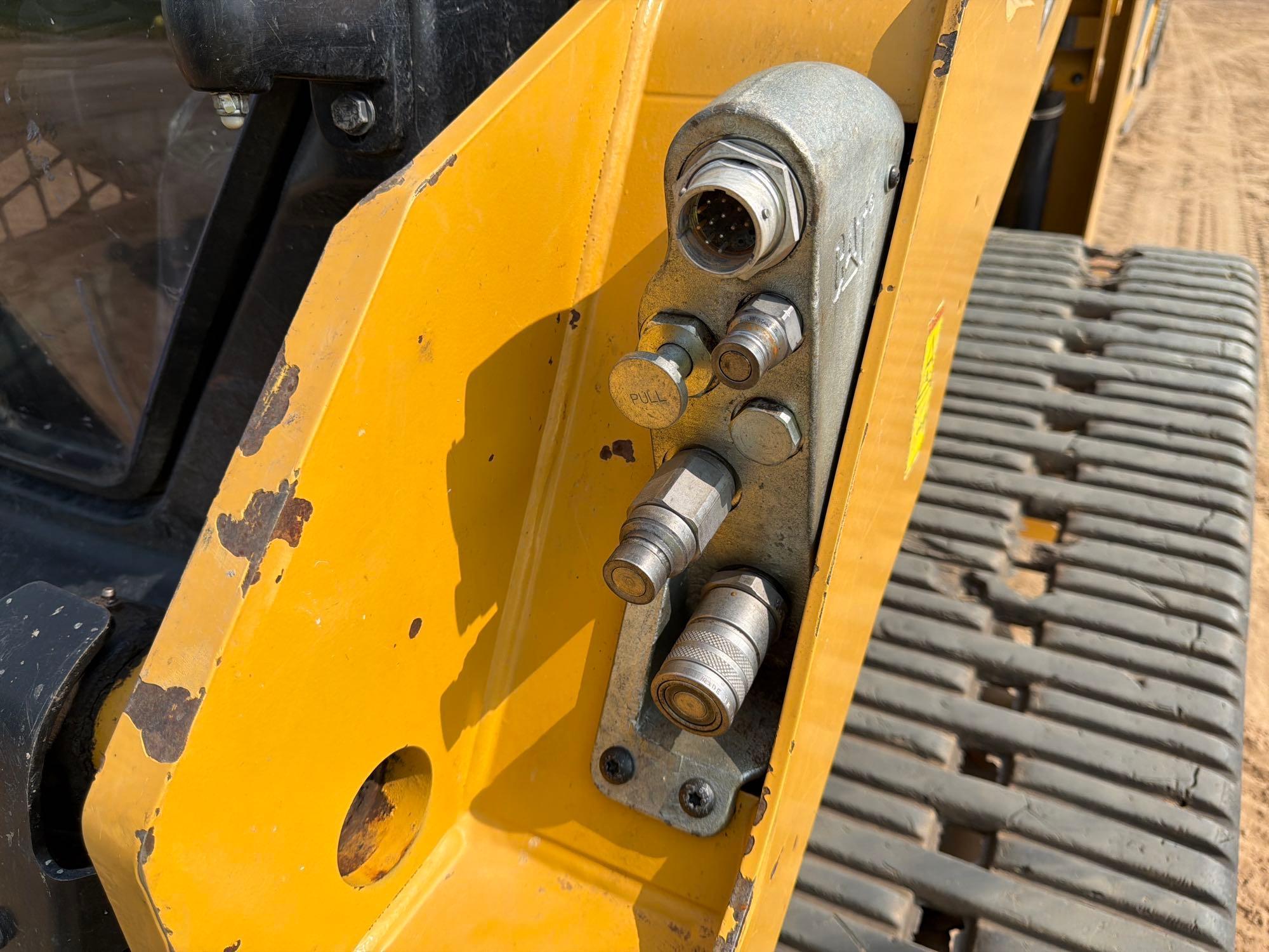 2025 Caterpillar 265